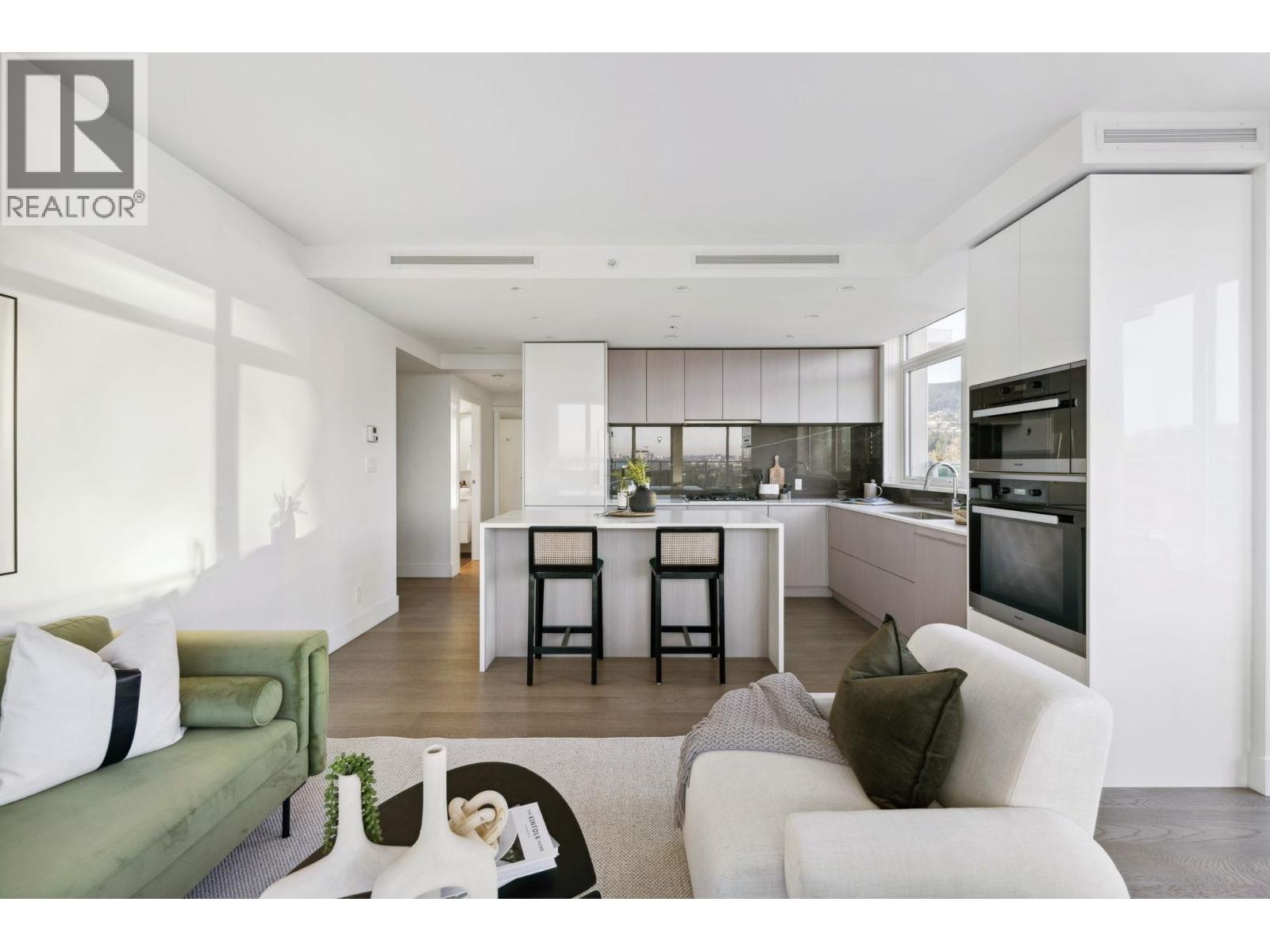 1301 1675 LIONS GATE LANE, North Vancouver