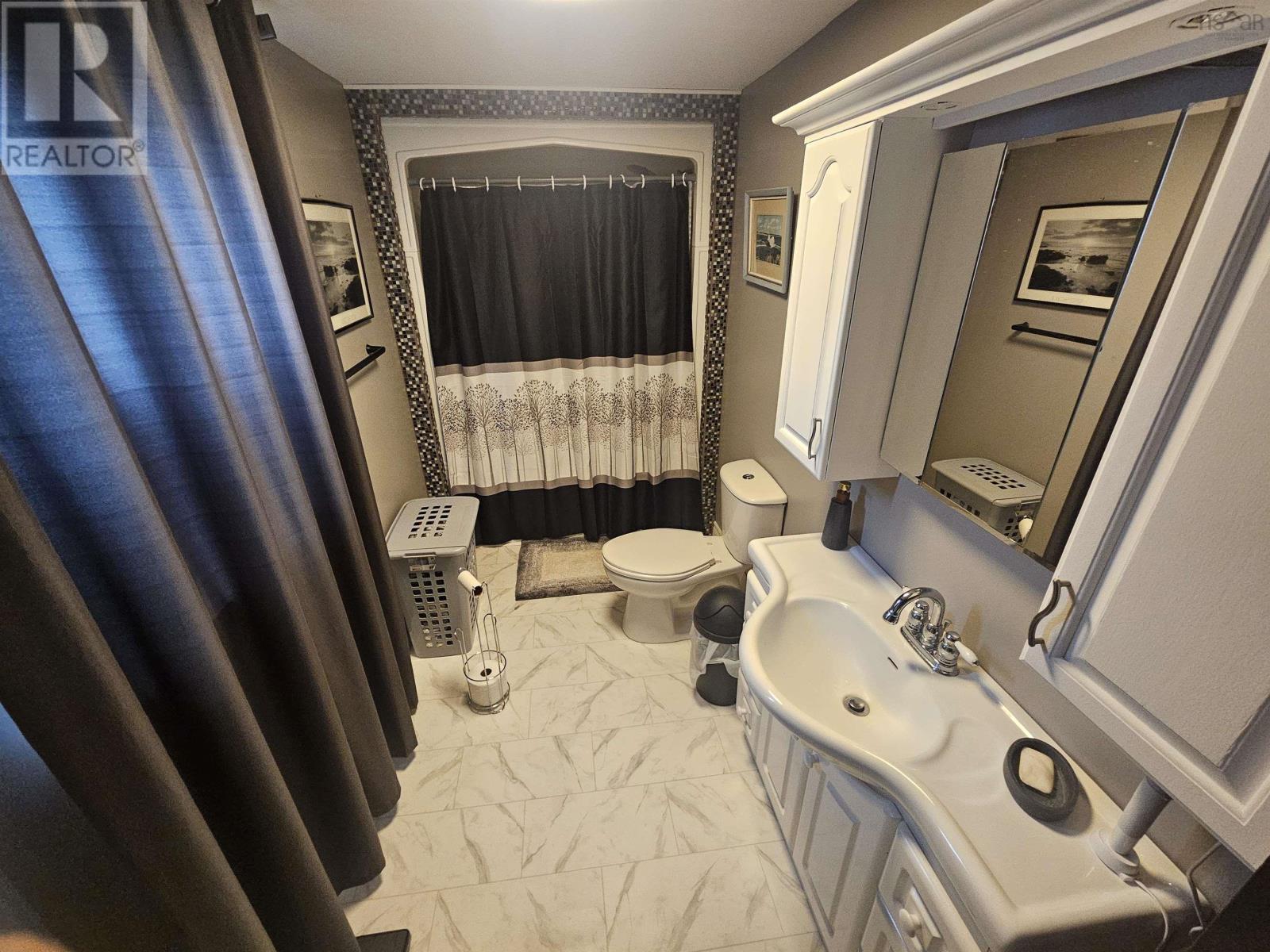 Property 15 of 25 of 66 MacLeod Street