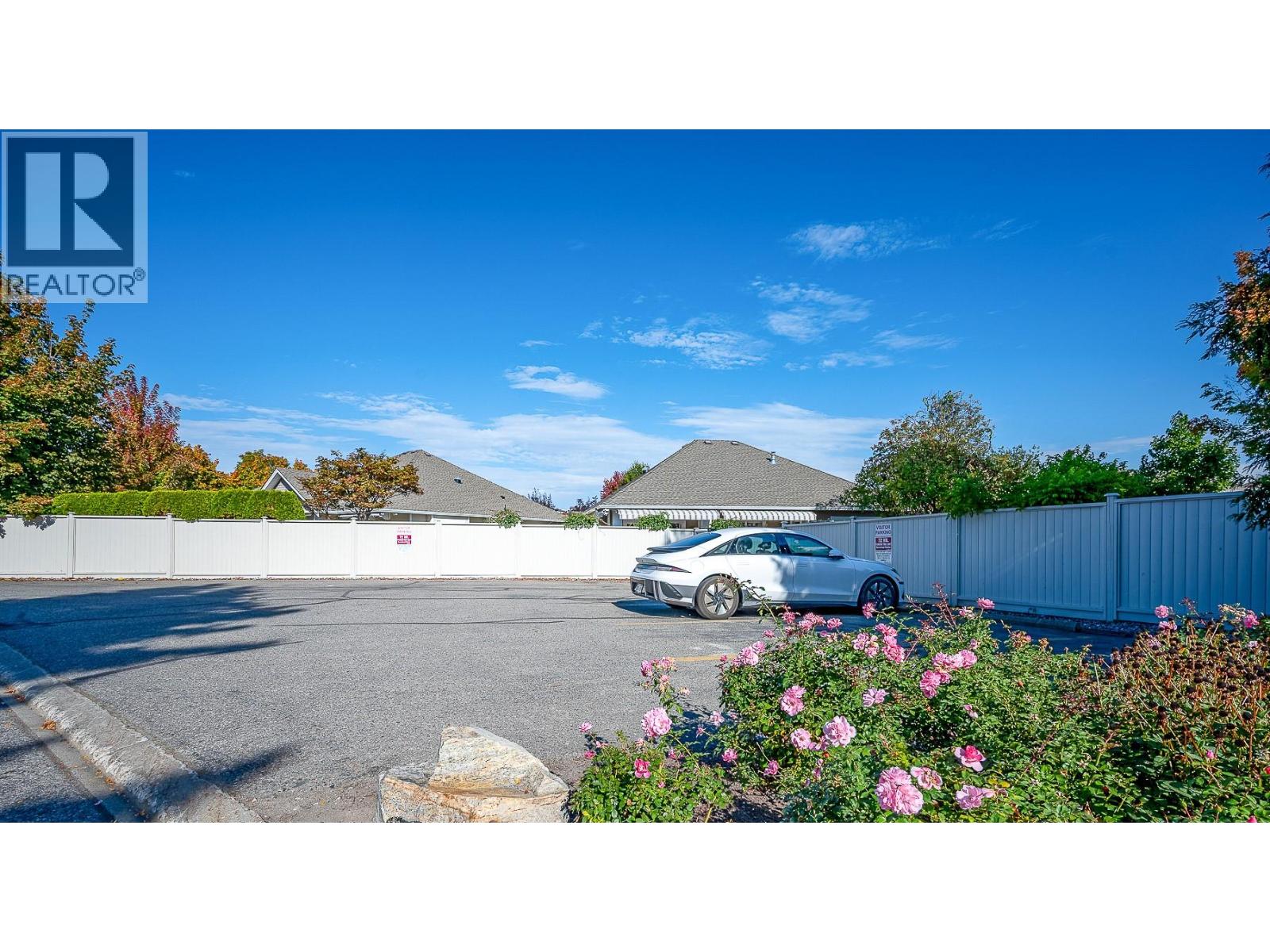 105 609 Truswell Road, Kelowna