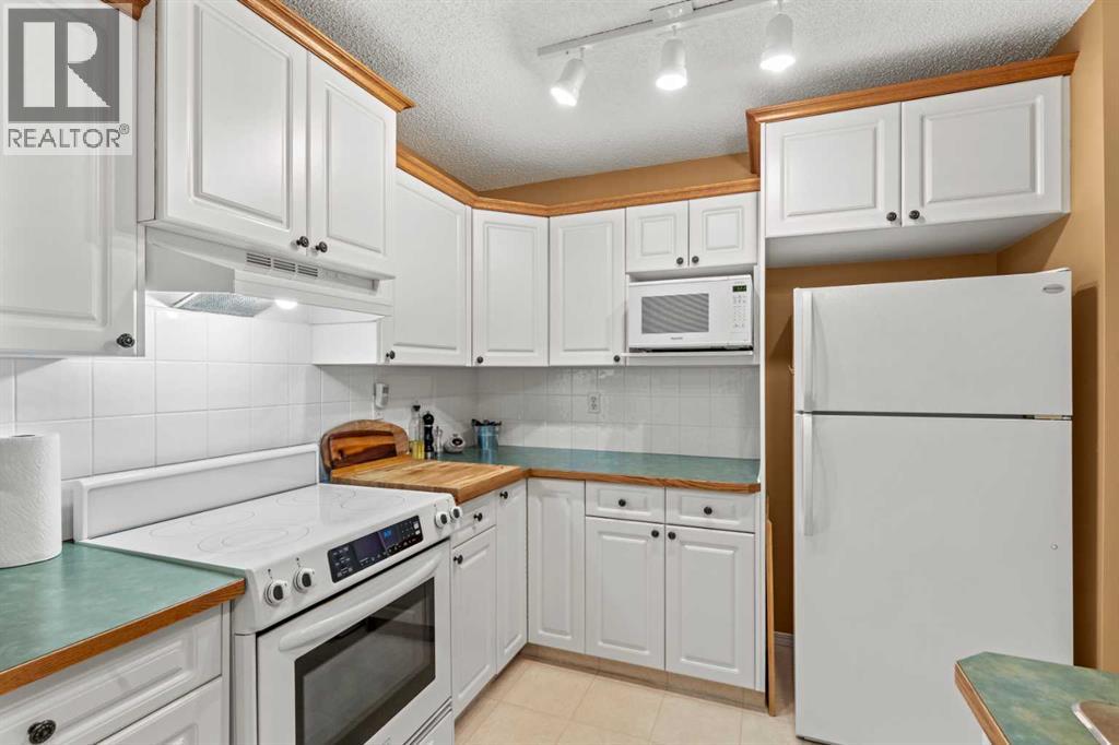 Single Family House for Sale in  Mt Aberdeen Manor SE McKenzie Lake Calgary 