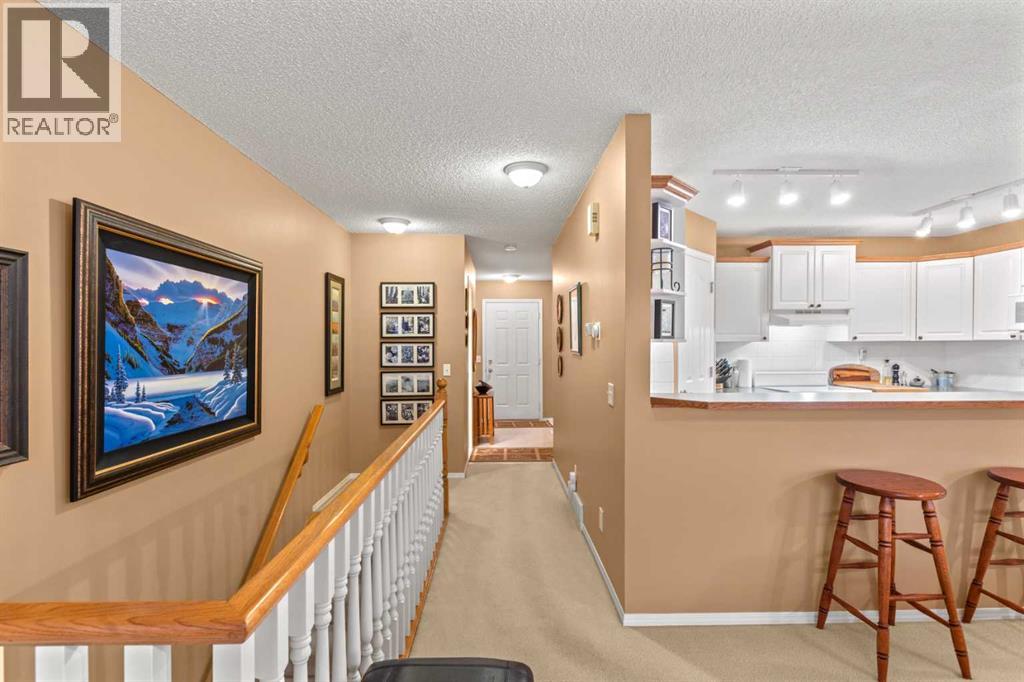 Single Family House for Sale in  Mt Aberdeen Manor SE McKenzie Lake Calgary 