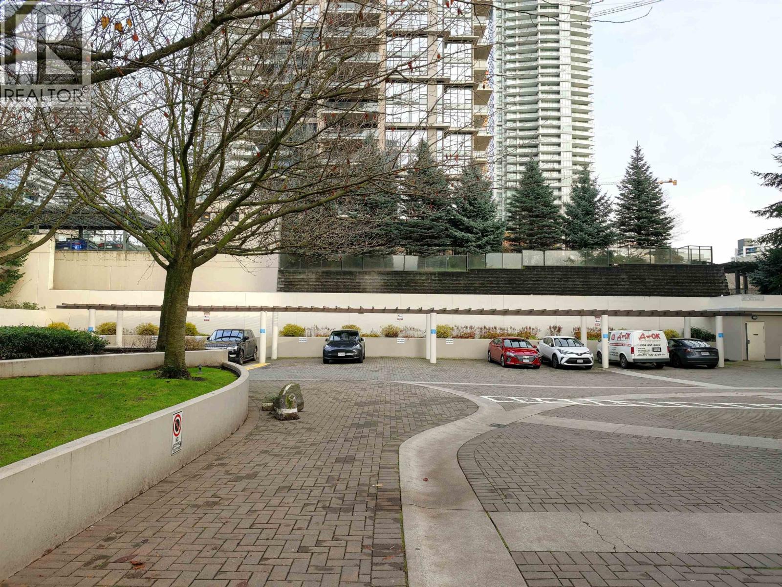 TH16 2089 ROSSER AVENUE, Burnaby