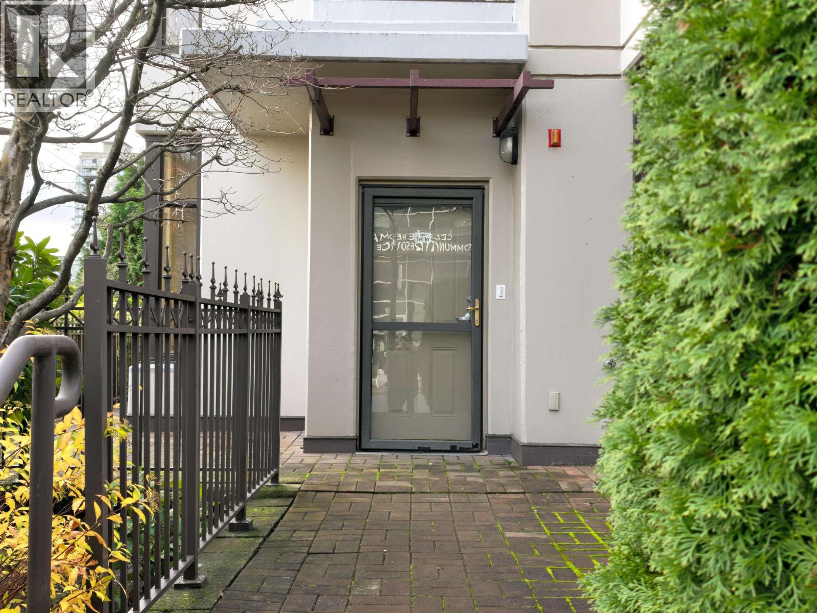 TH16 2089 ROSSER AVENUE, Burnaby