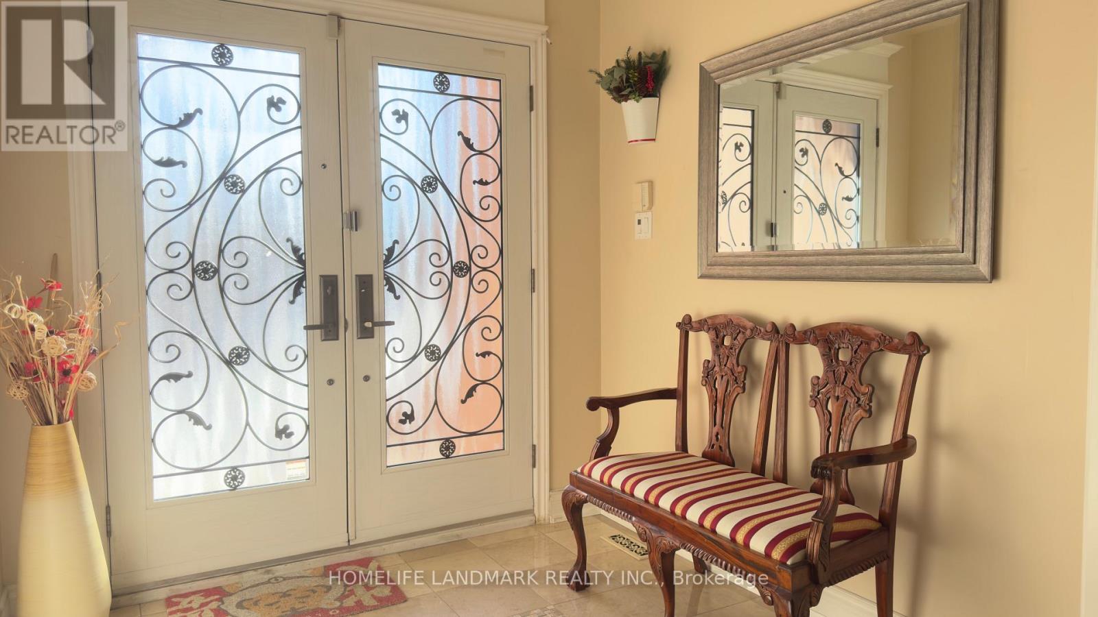 136 WORTH BOULEVARD - Photo 3 of 32, Vaughan (Beverley Glen), Ontario