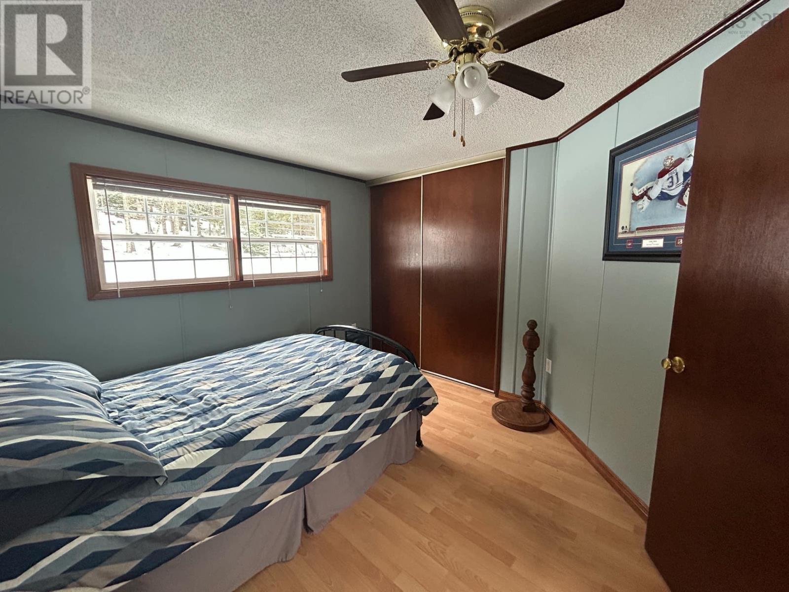 Property 15 of 49 of 1824 Glen Road