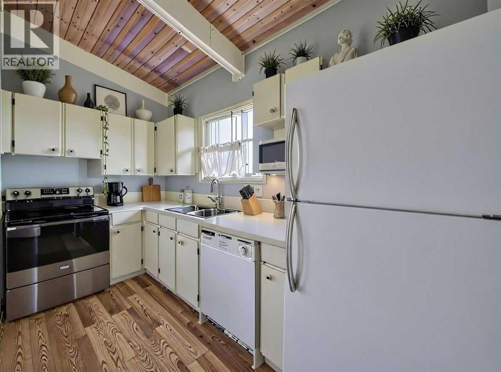 Single Family House Bi-level for Sale in A  Braxton Place SW Braeside Calgary 