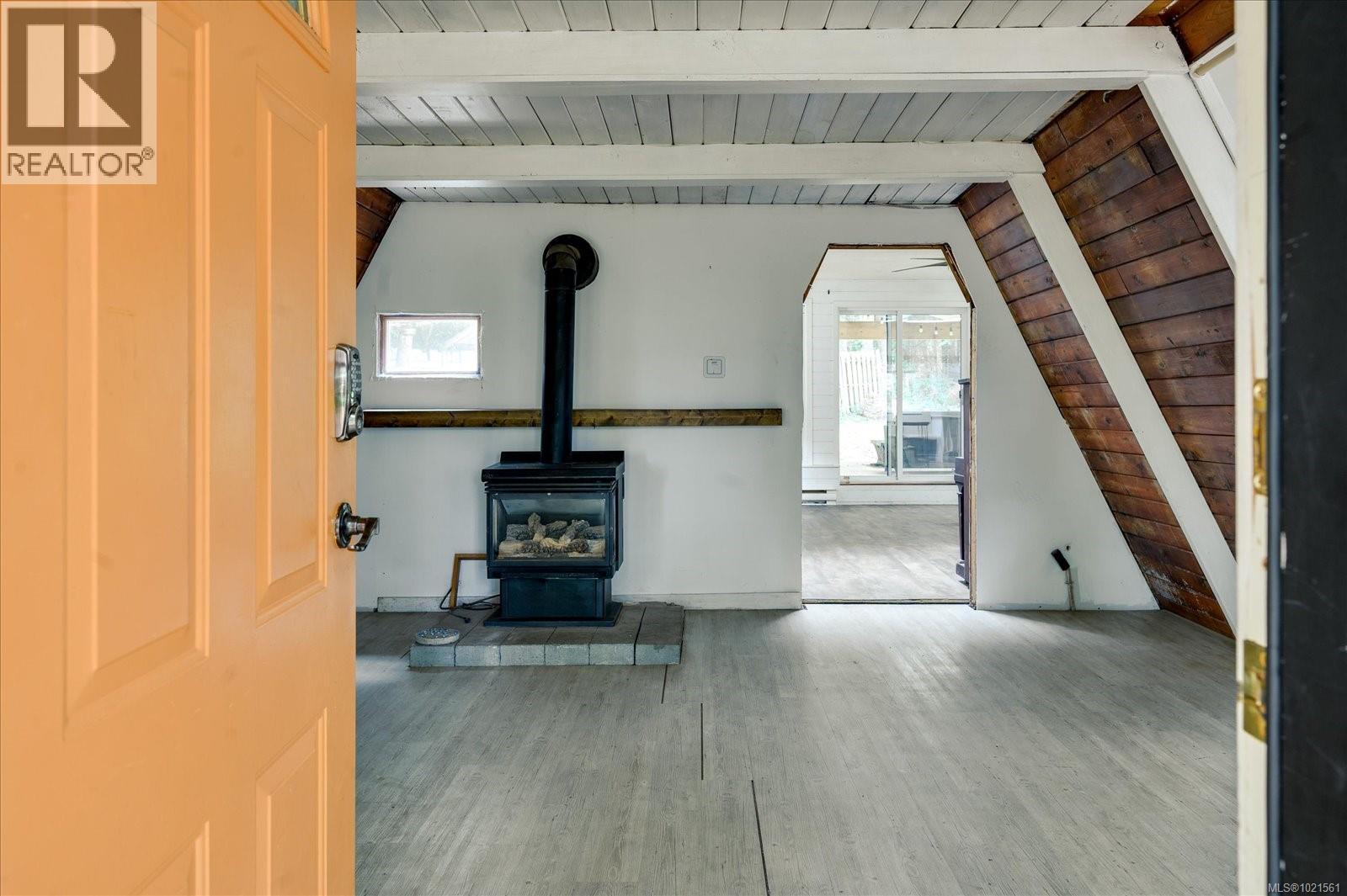 1535 Whalebone Dr, Gabriola Island