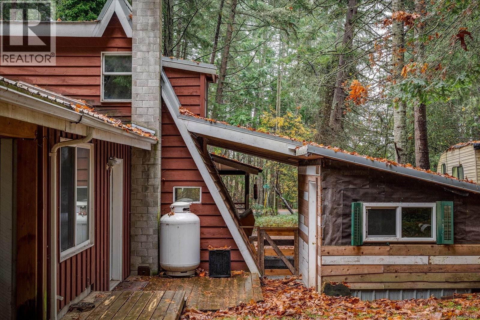 1535 Whalebone Dr, Gabriola Island