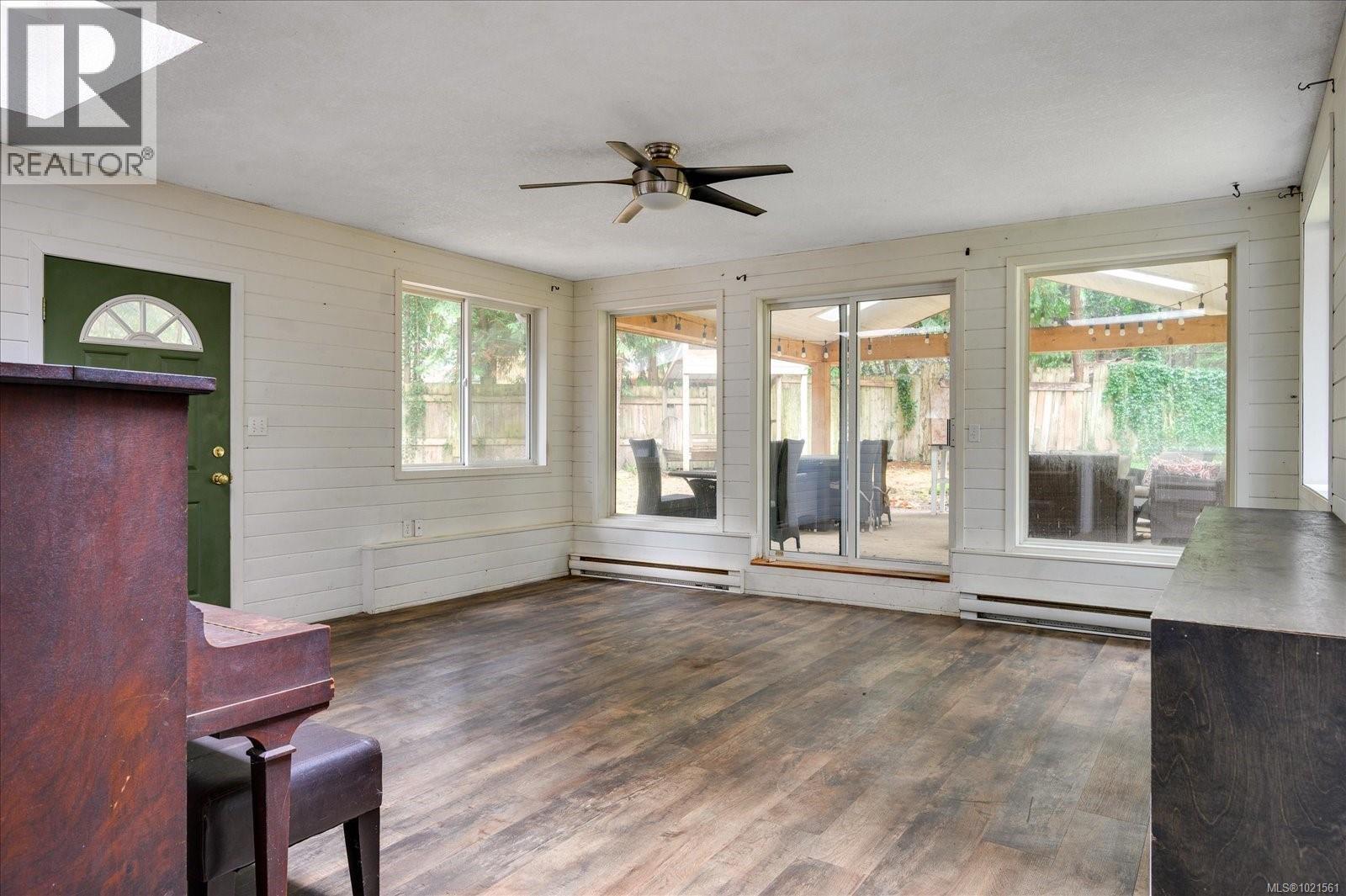 1535 Whalebone Dr, Gabriola Island