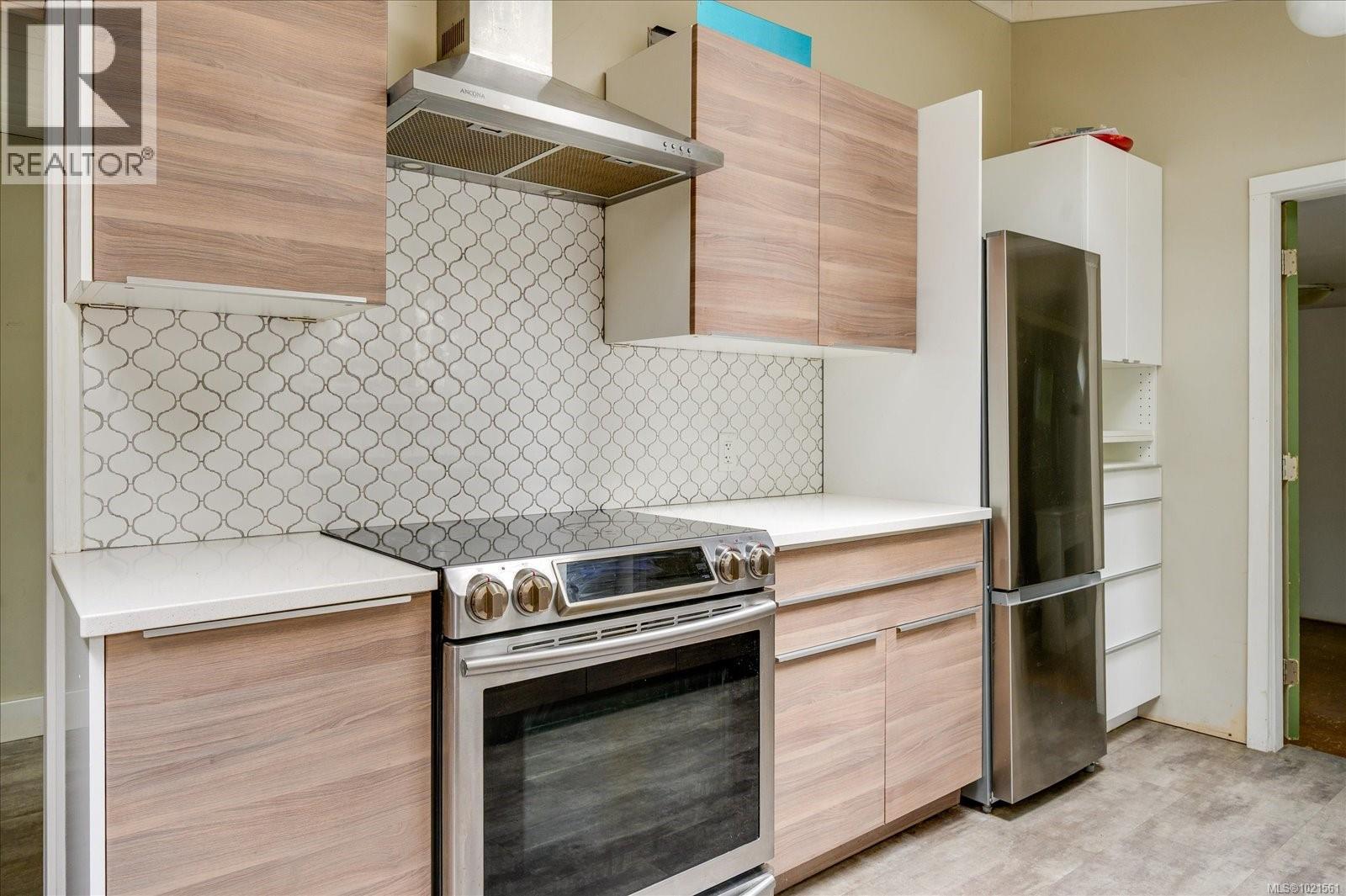 1535 Whalebone Dr, Gabriola Island