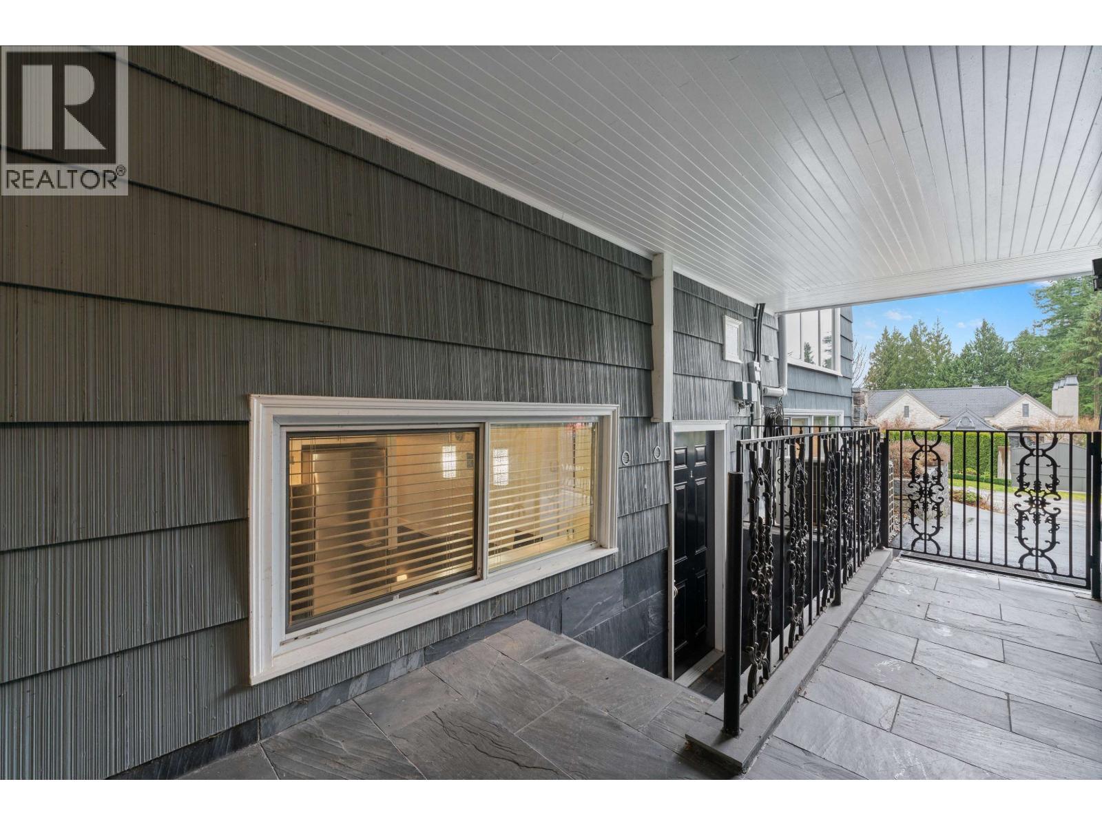 385 STEVENS DRIVE, West Vancouver