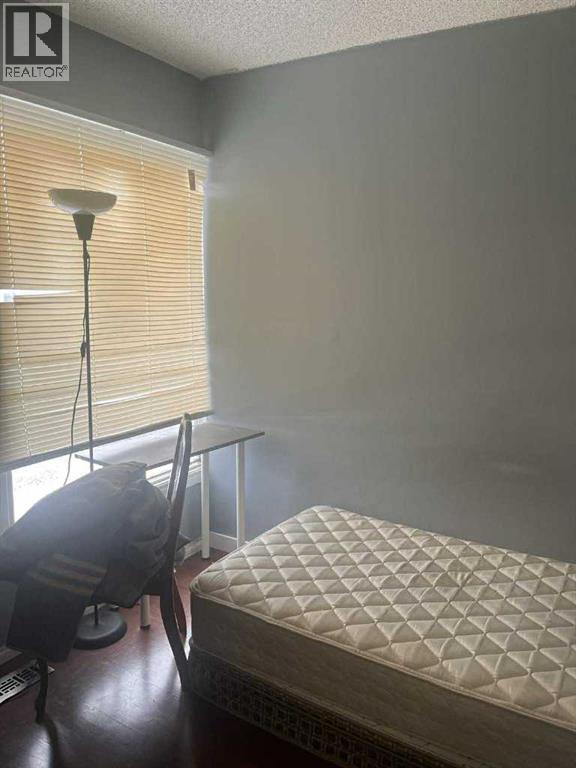 Single Family House Bungalow for Sale in  Faldale Close NE Falconridge Calgary 