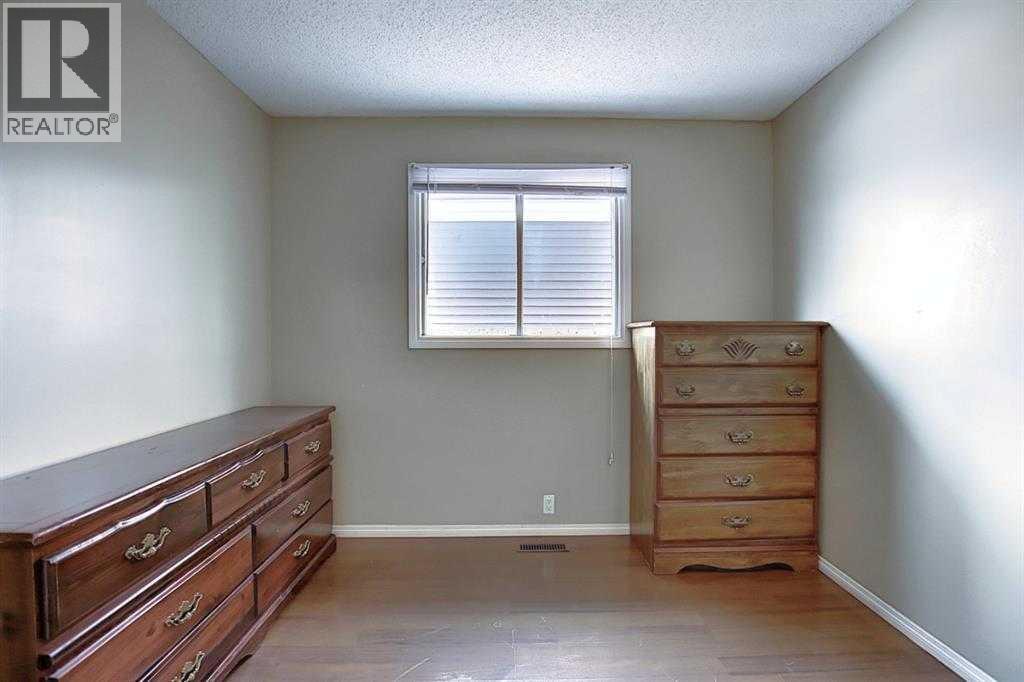 Single Family House Bungalow for Sale in  Faldale Close NE Falconridge Calgary 