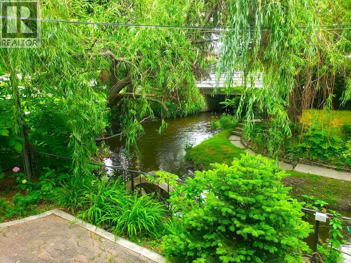  1980 Ethel Street, Kelowna