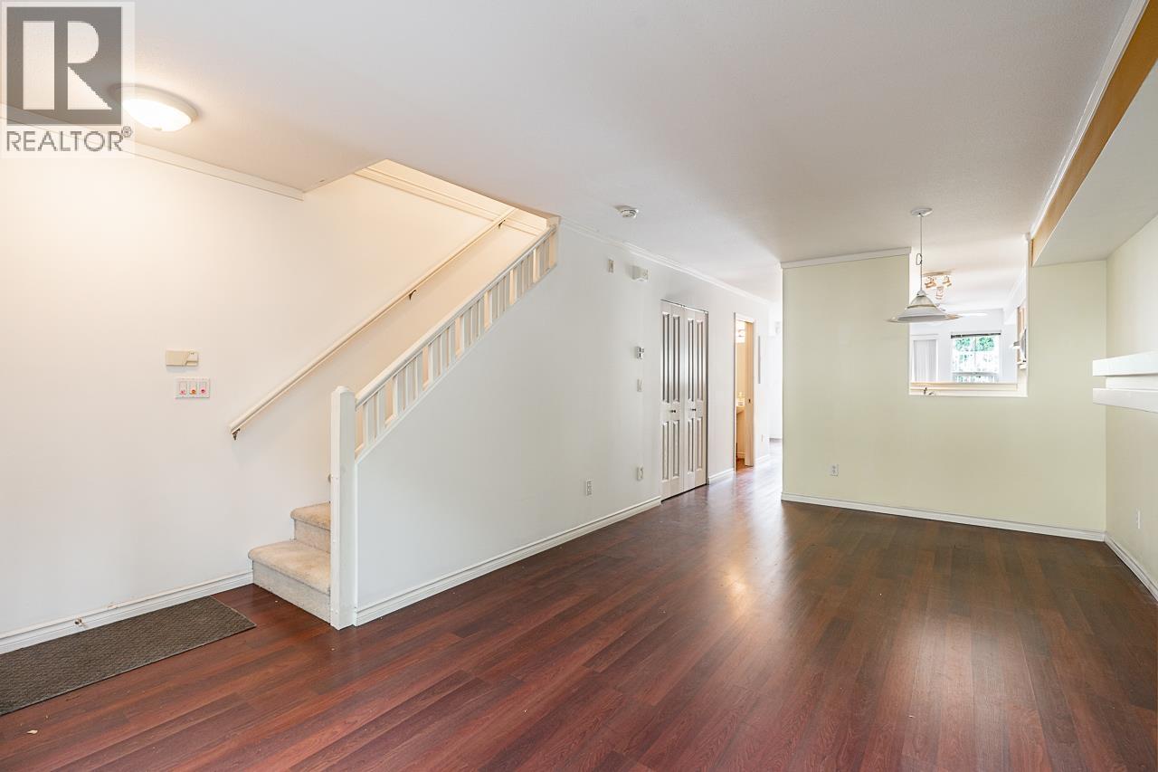 4 7179 18TH AVENUE, Burnaby