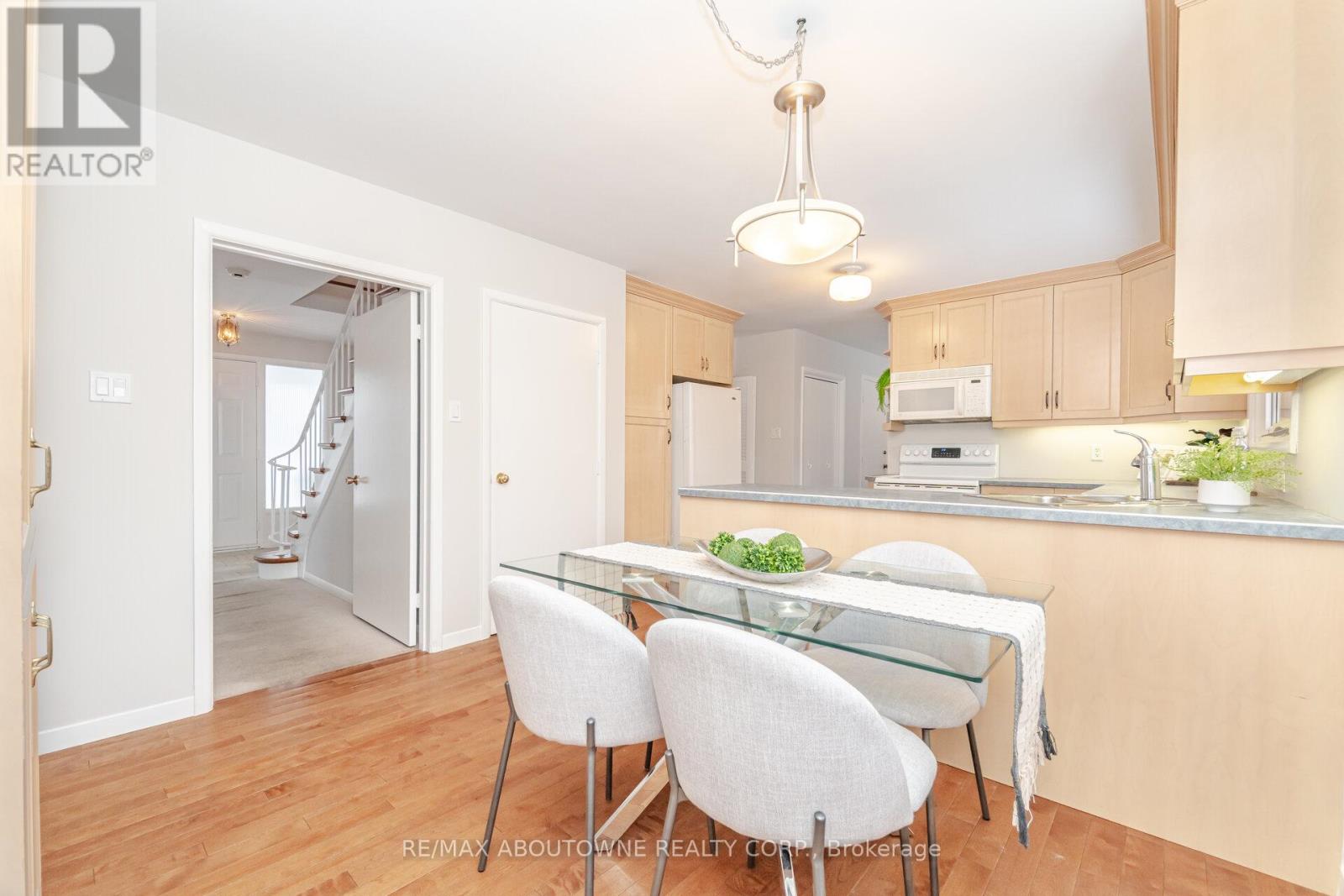 Single Family House for Sale in  SHERWOOD RISE Hamilton (Sherwood) 