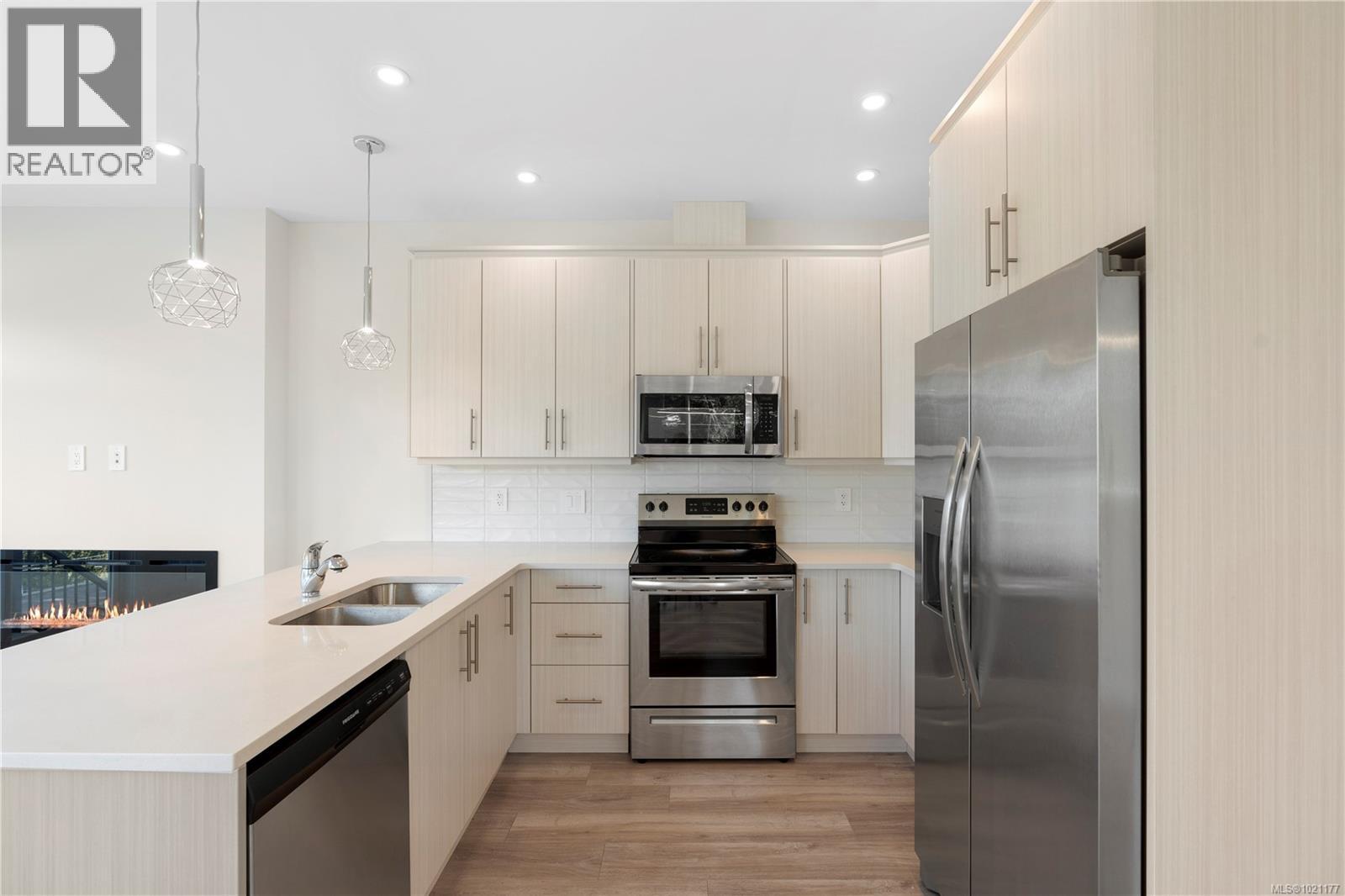 110 3559 Vision Way, Langford