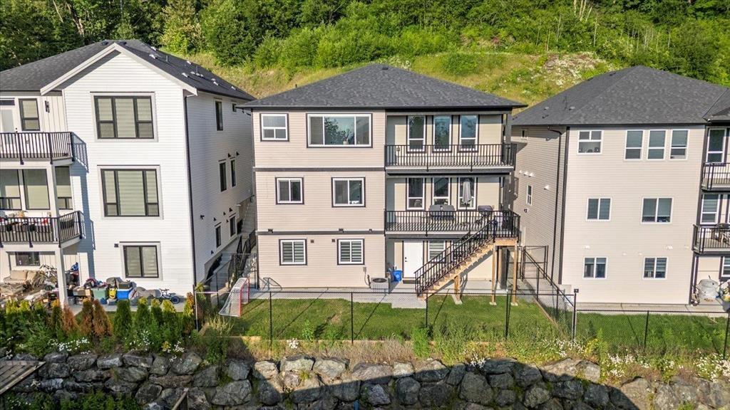 8555 FOREST GATE DRIVE, Eastern Hillsides, Chilliwack