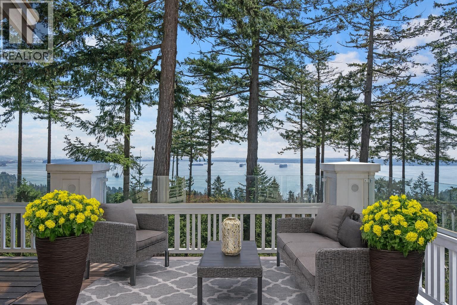 4 5110 ALDERFEILD PLACE, West Vancouver