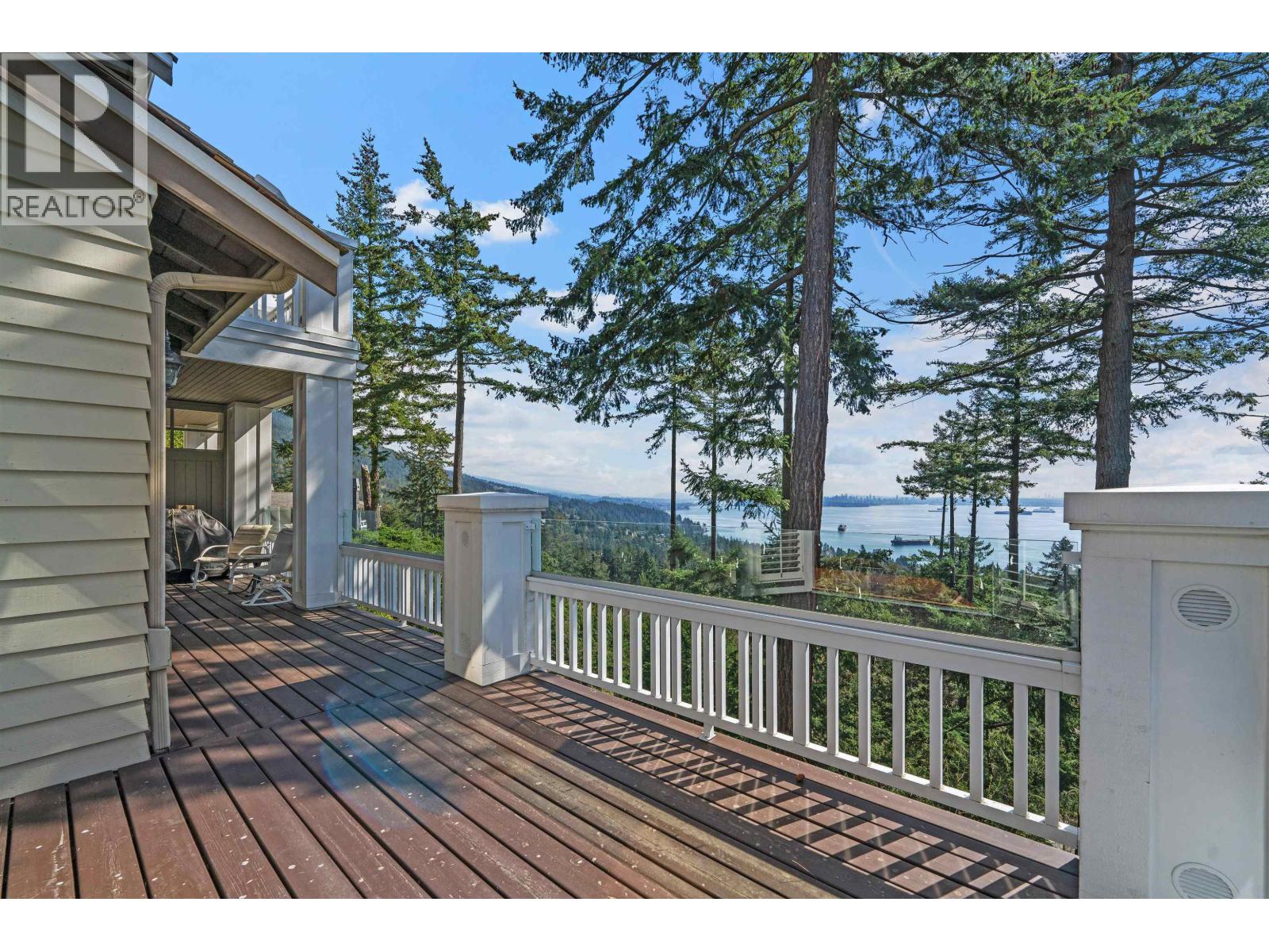 4 5110 ALDERFEILD PLACE, West Vancouver