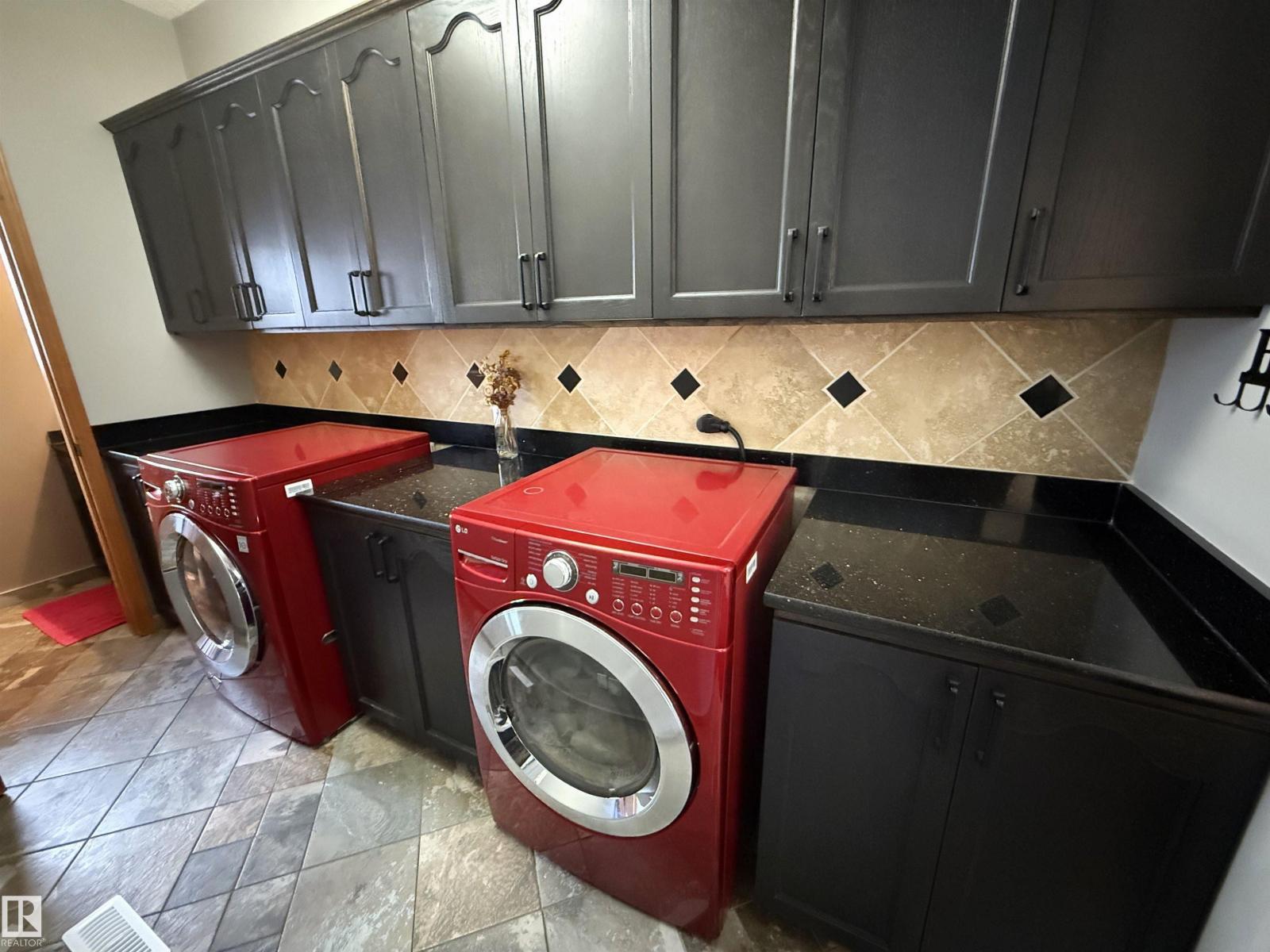 #5 2022 PARKLAND DR, Rural Parkland County