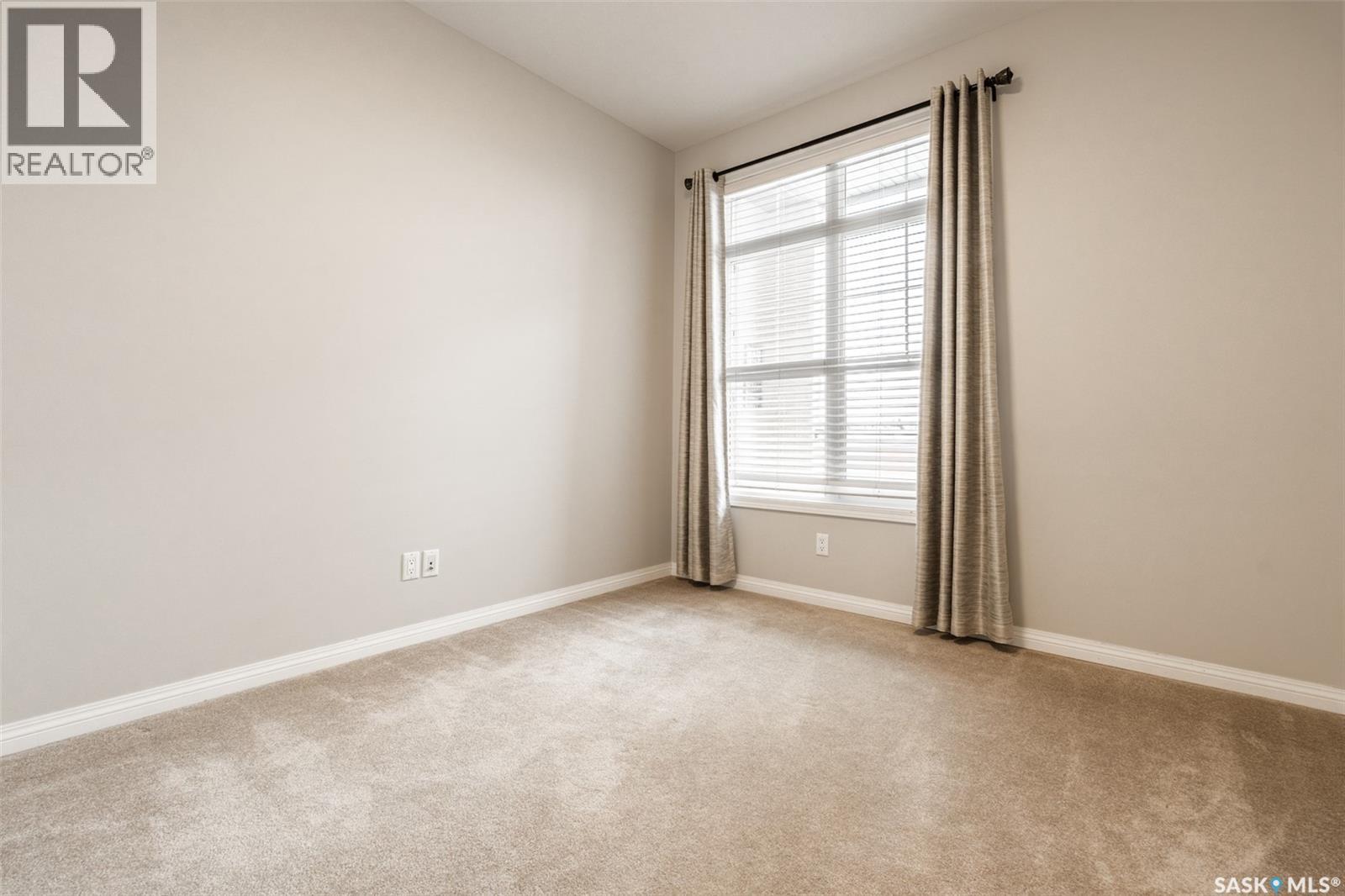 Single Family House Low rise for Sale in   Heath AVENUE Saskatoon 