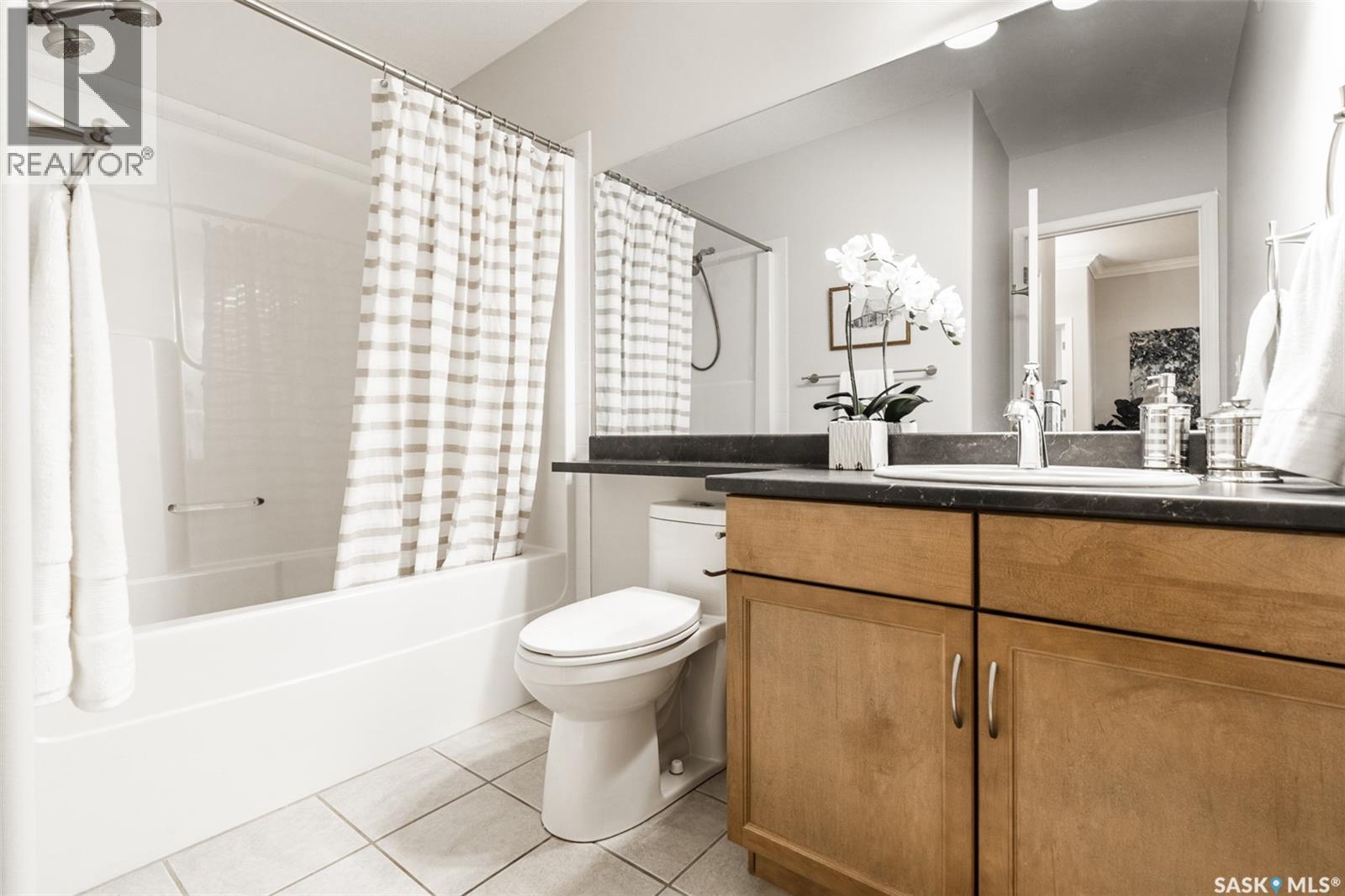 Single Family House Low rise for Sale in   Heath AVENUE Saskatoon 