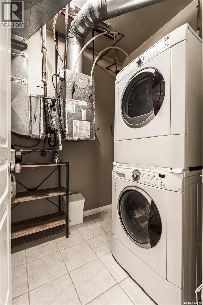 Single Family House Low rise for Sale in   Heath AVENUE Saskatoon 