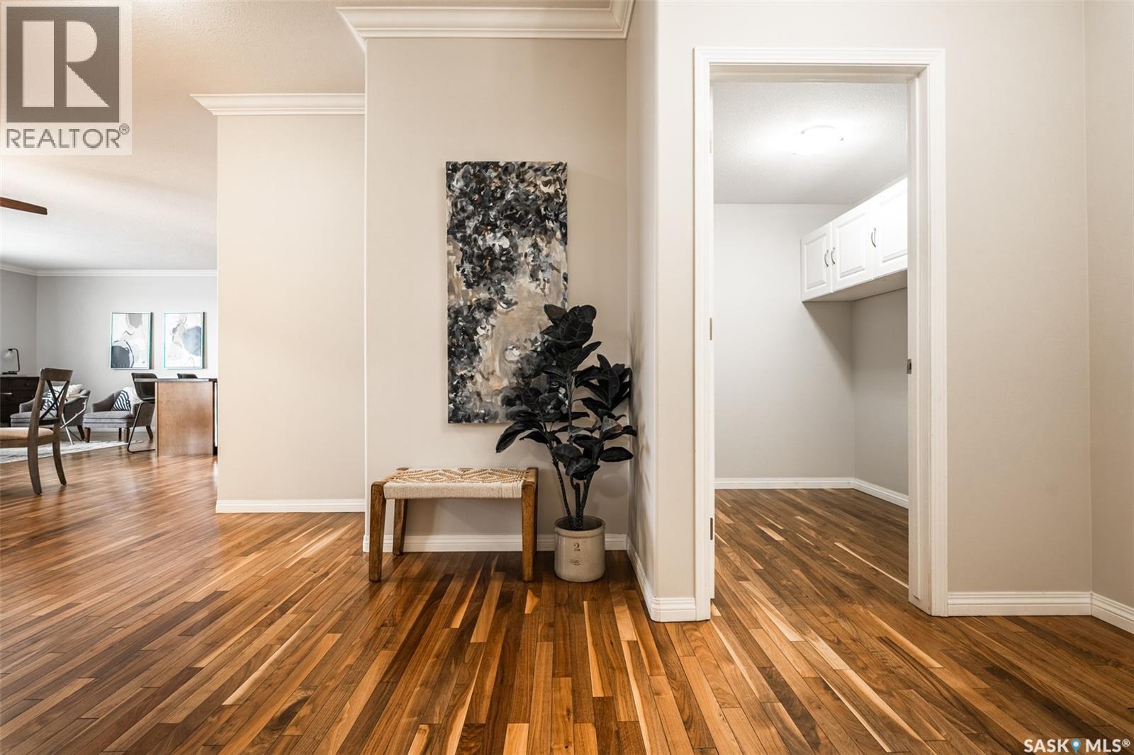 Single Family House Low rise for Sale in   Heath AVENUE Saskatoon 