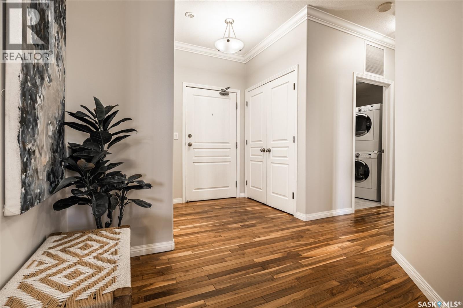 Single Family House Low rise for Sale in   Heath AVENUE Saskatoon 