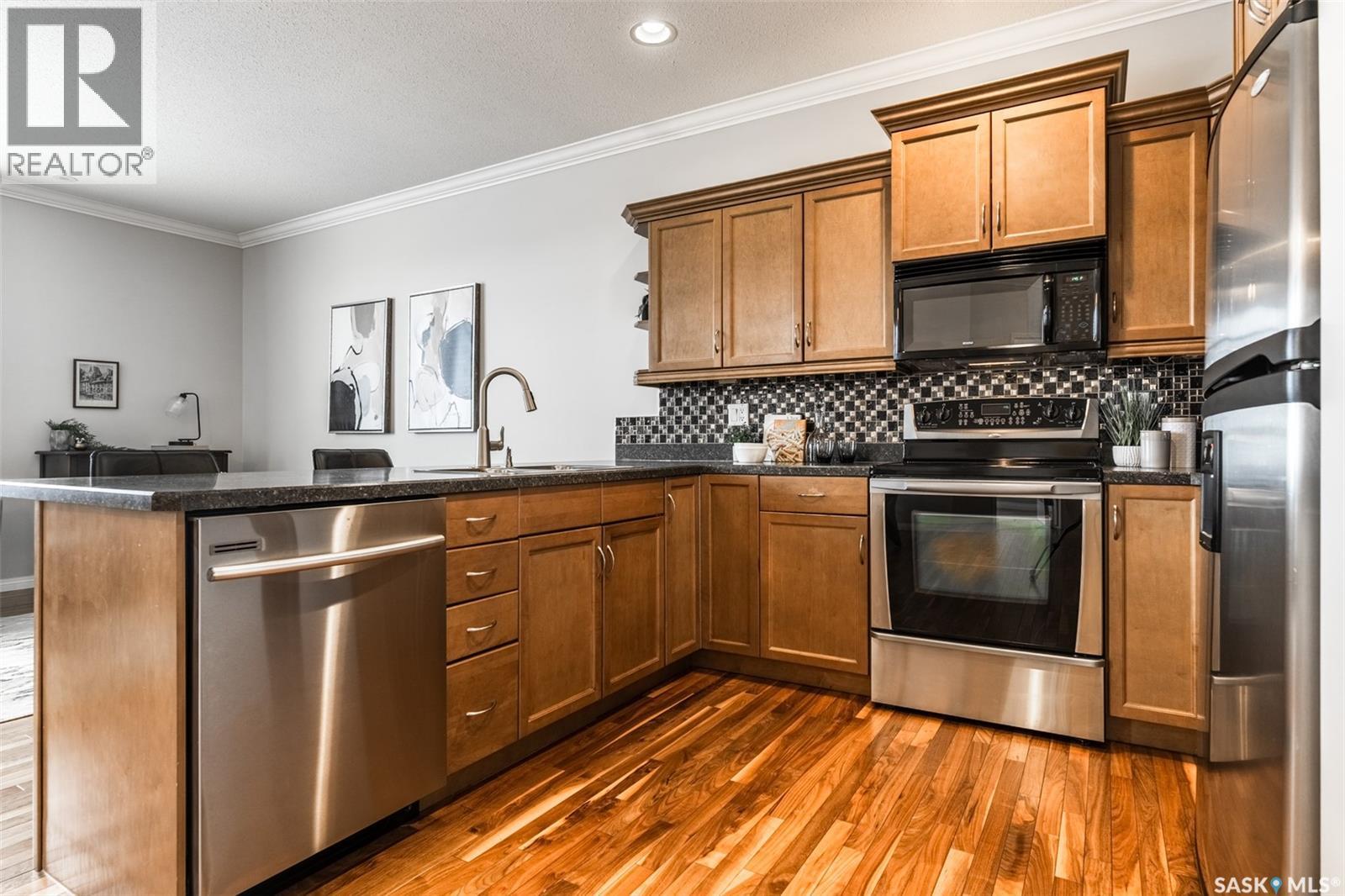 Single Family House Low rise for Sale in   Heath AVENUE Saskatoon 