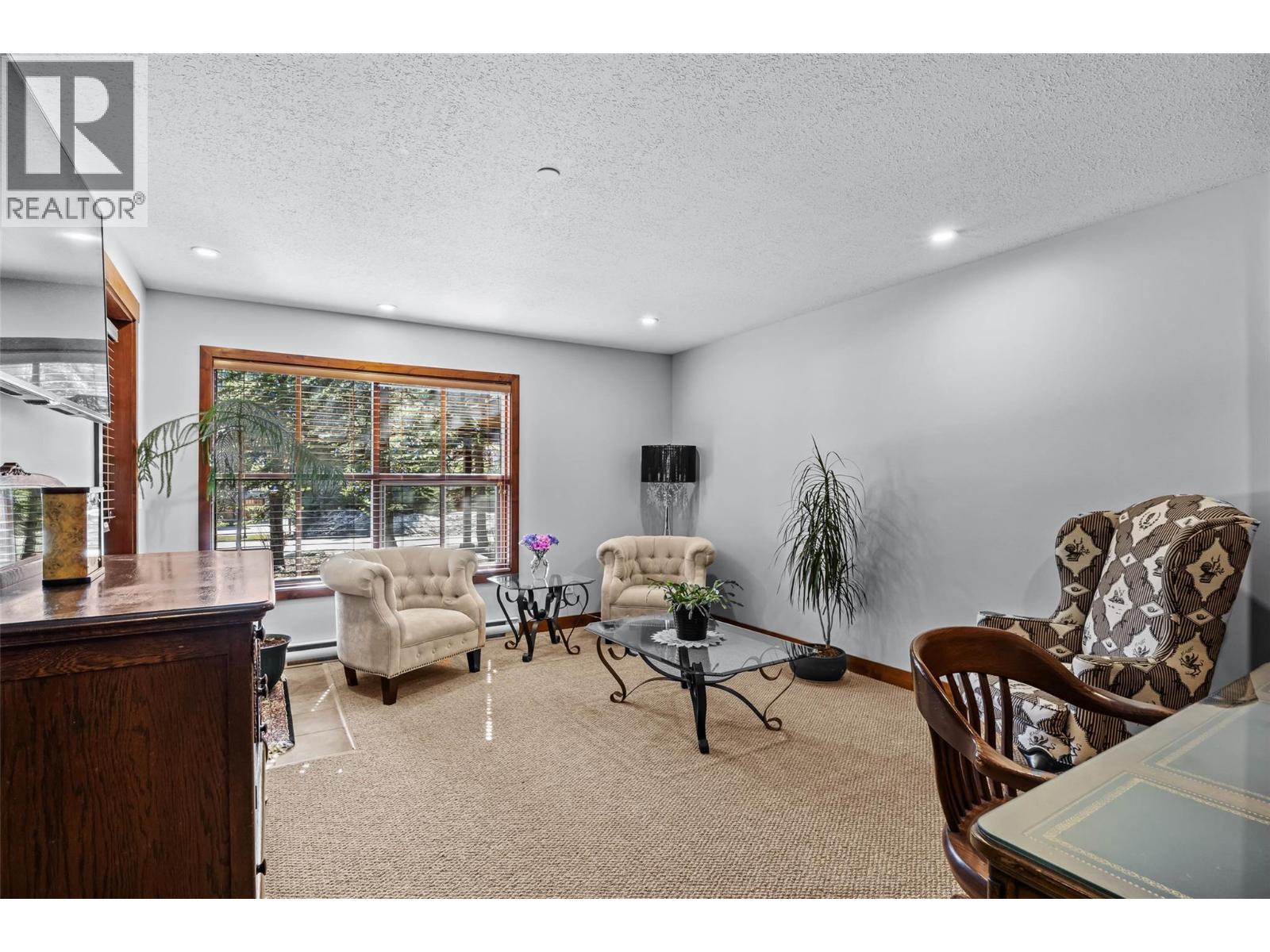 6015 VALLEY Drive Unit# 33, Sun Peaks