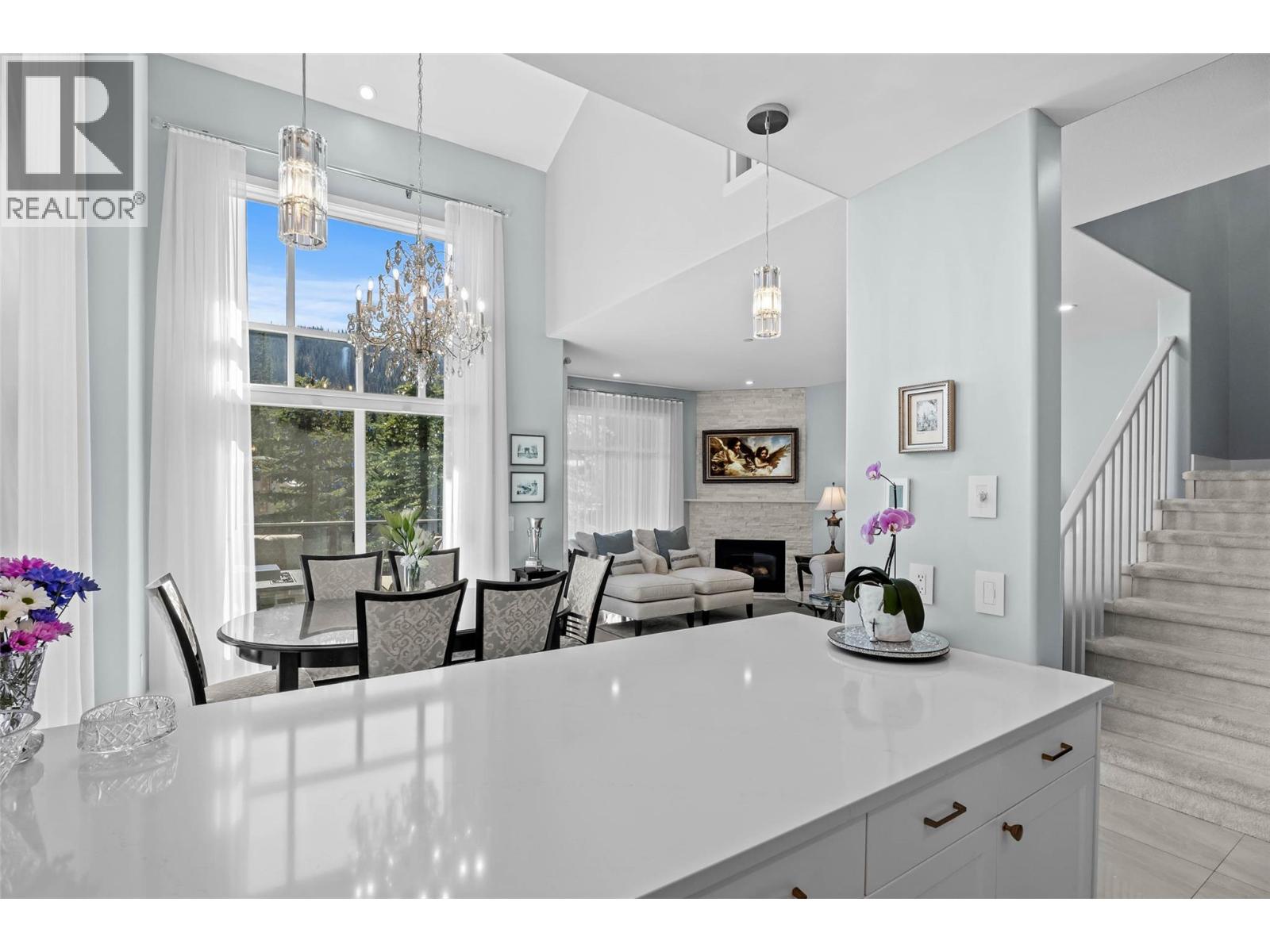 6015 VALLEY Drive Unit# 33, Sun Peaks