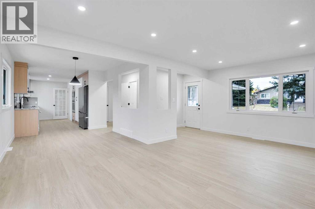 Single Family House Bungalow for Sale in  Buckthorn Road NW Thorncliffe Calgary 