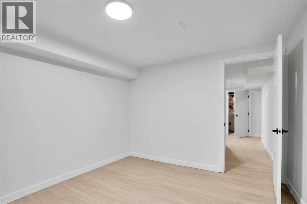 Single Family House Bungalow for Sale in  Buckthorn Road NW Thorncliffe Calgary 