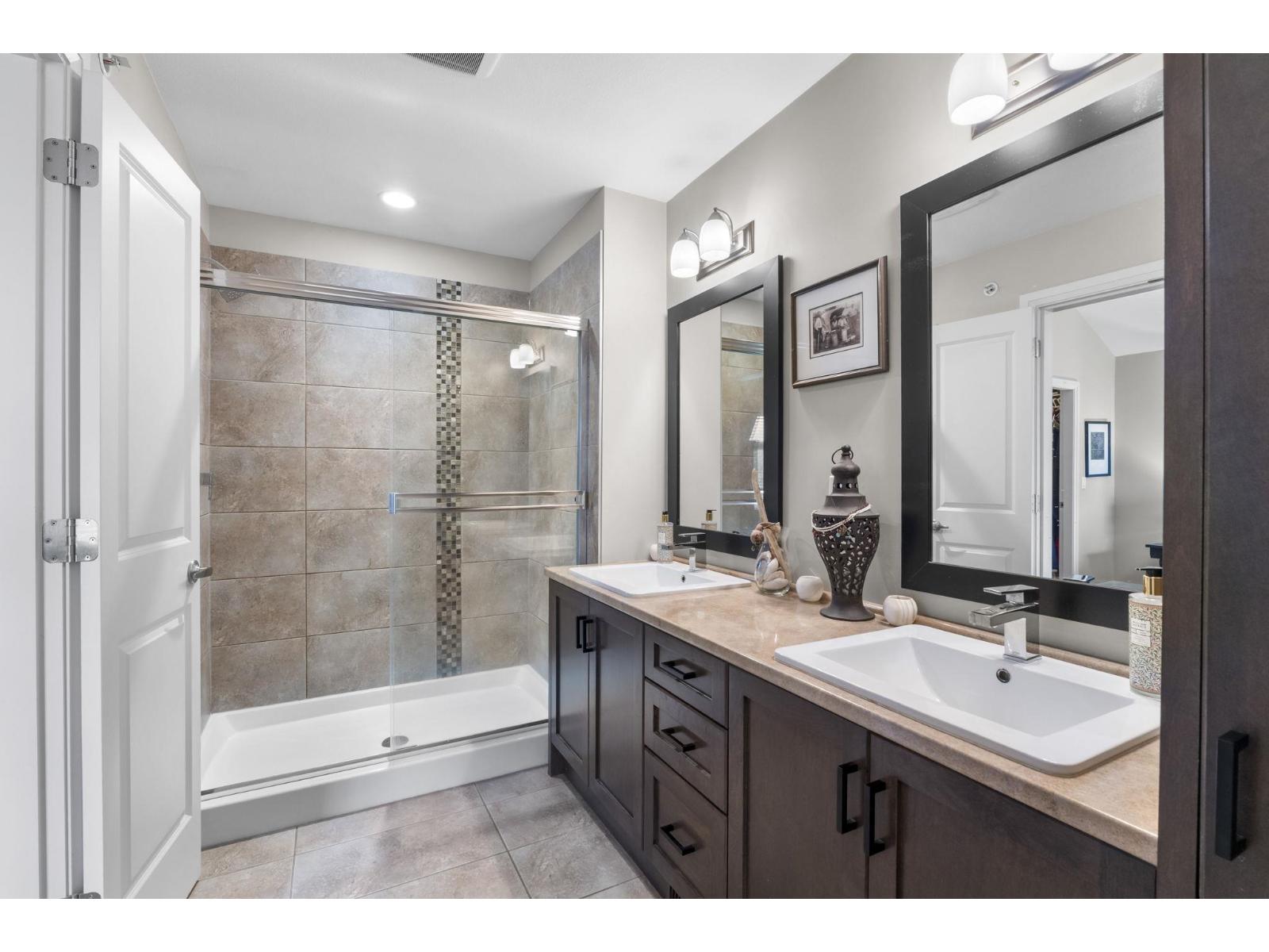 5505 CHINOOK STREET, Sardis South, Chilliwack