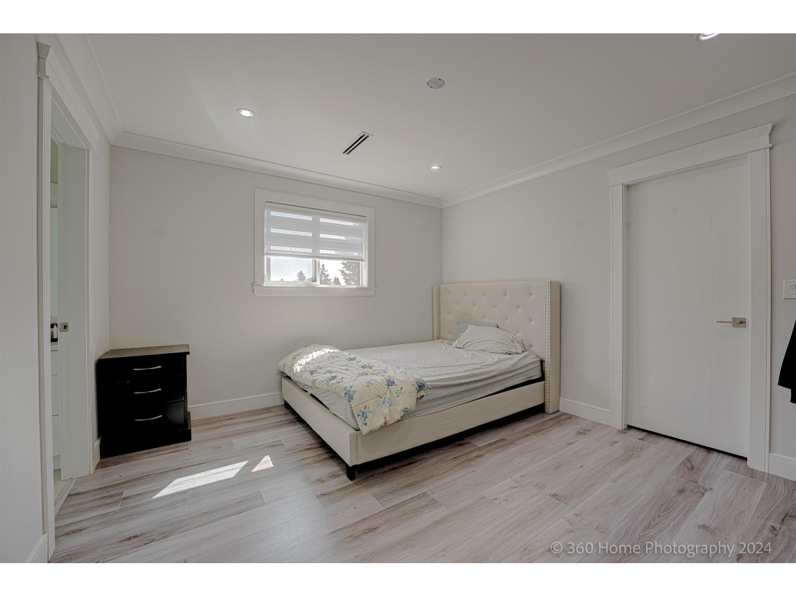 9093 BUCHANAN PLACE, Surrey