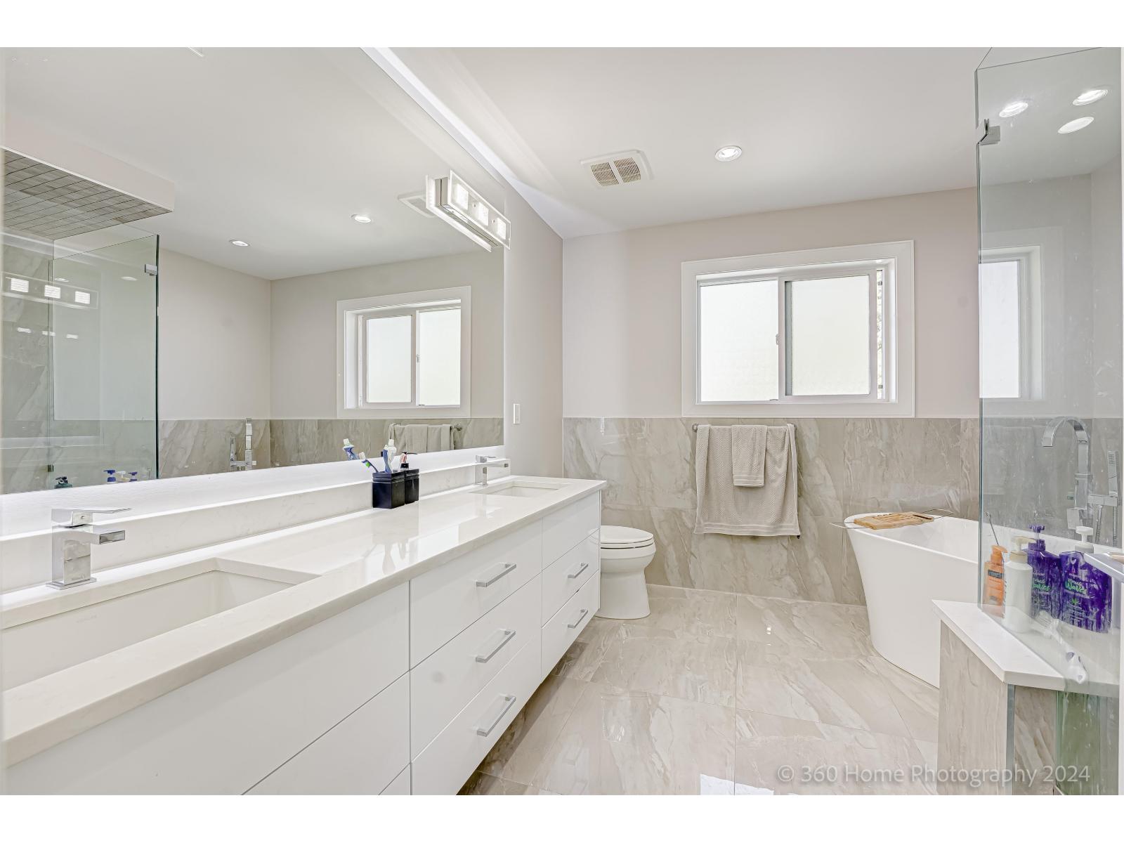 9093 BUCHANAN PLACE, Surrey