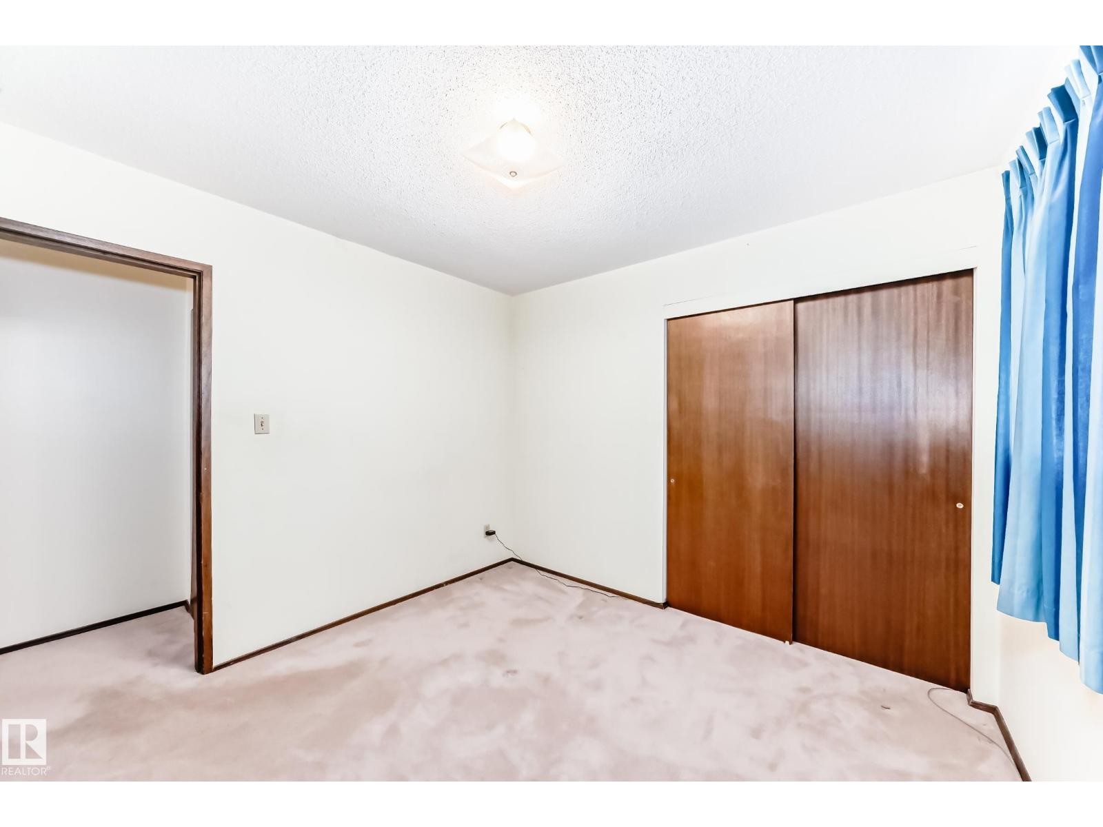 4813 52 AV, Stony Plain