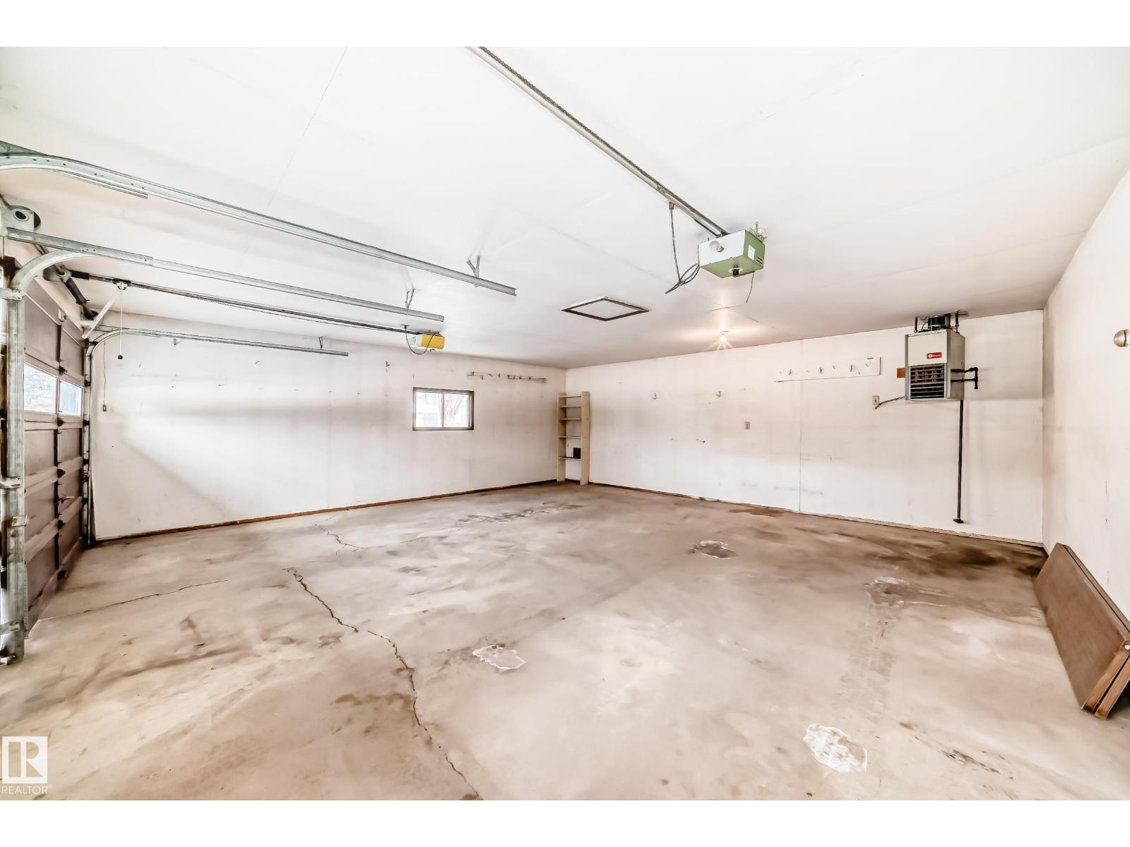 4813 52 AV, Stony Plain