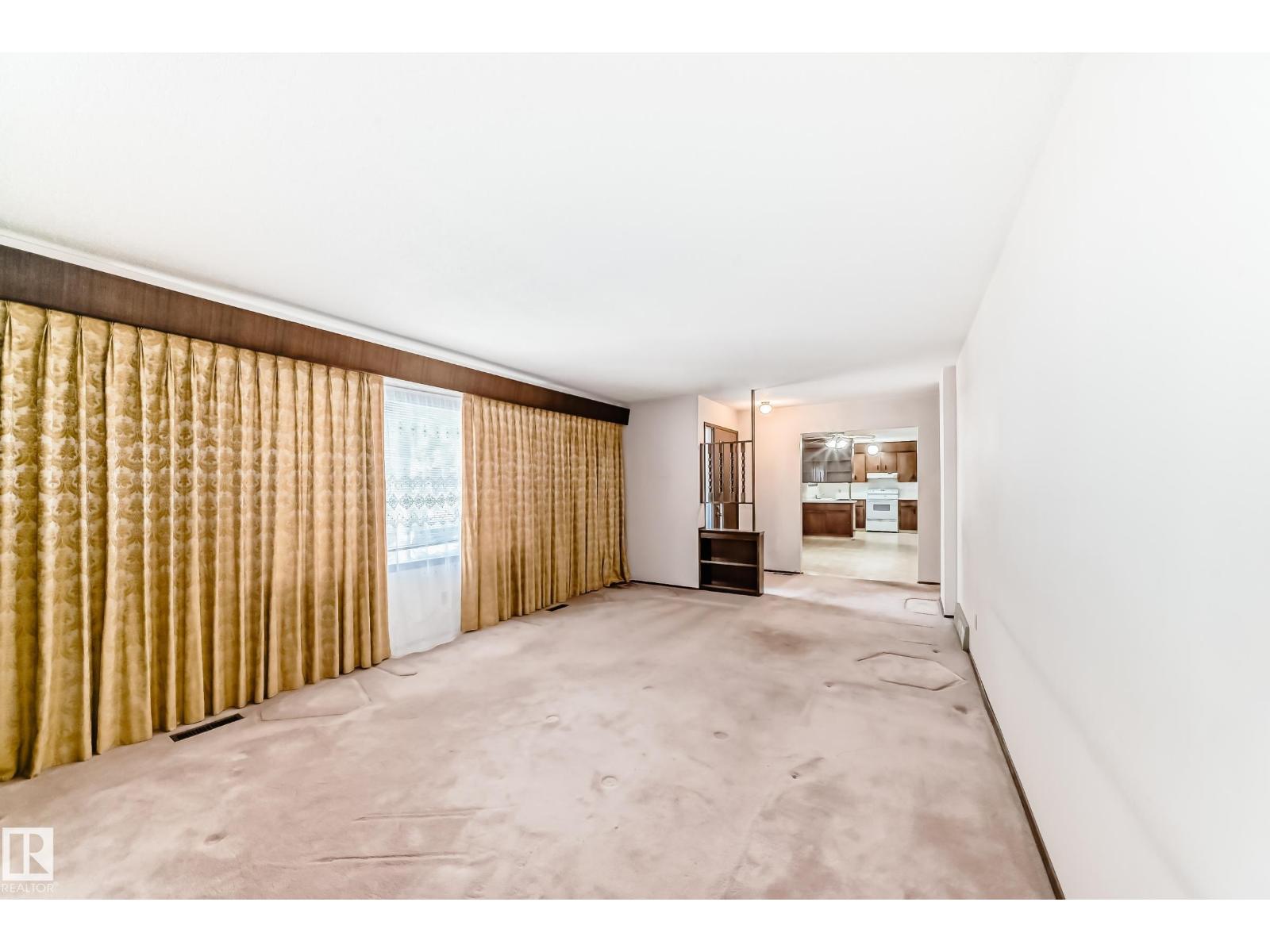 4813 52 AV, Stony Plain