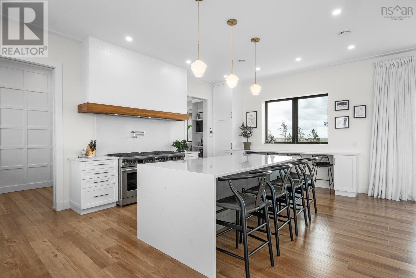 Property 15 of 51 of 1766 Highway 304