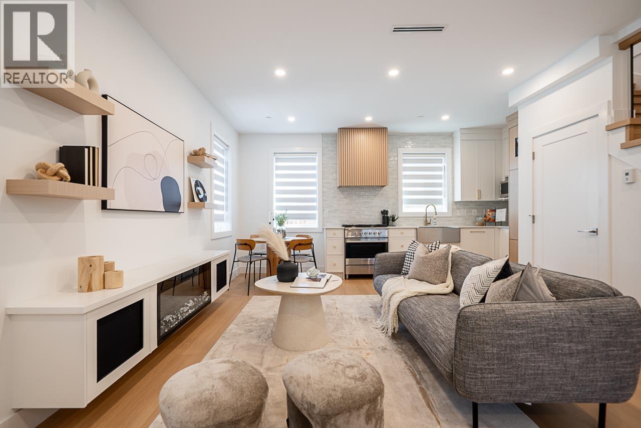 2105 E 33RD AVENUE, Vancouver