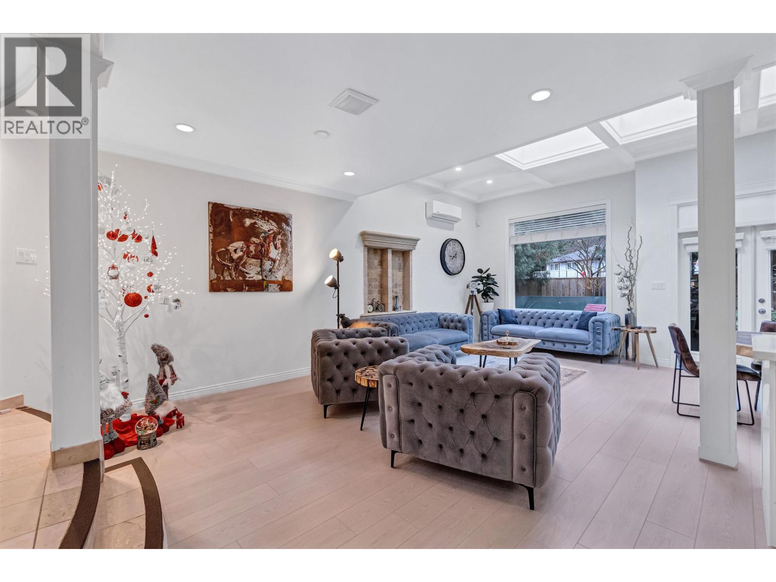 1219 ARBORLYNN DRIVE, North Vancouver