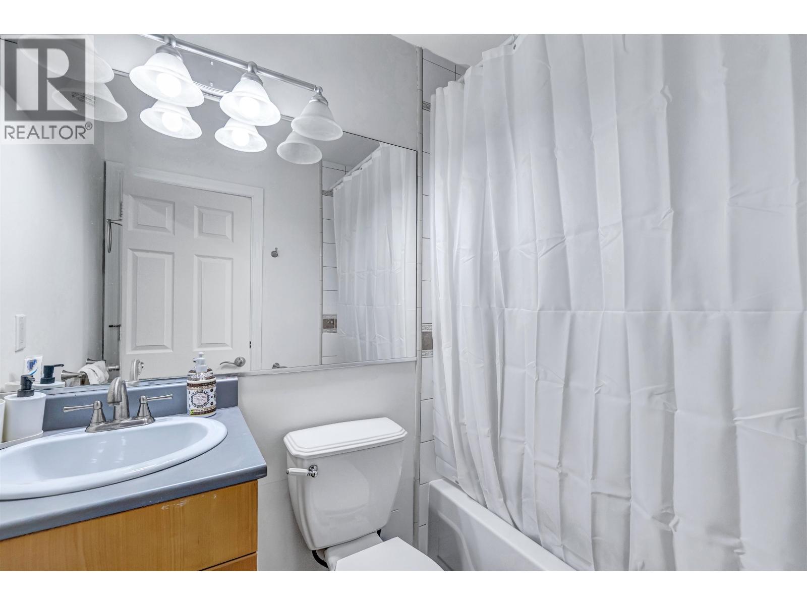 1219 ARBORLYNN DRIVE, North Vancouver