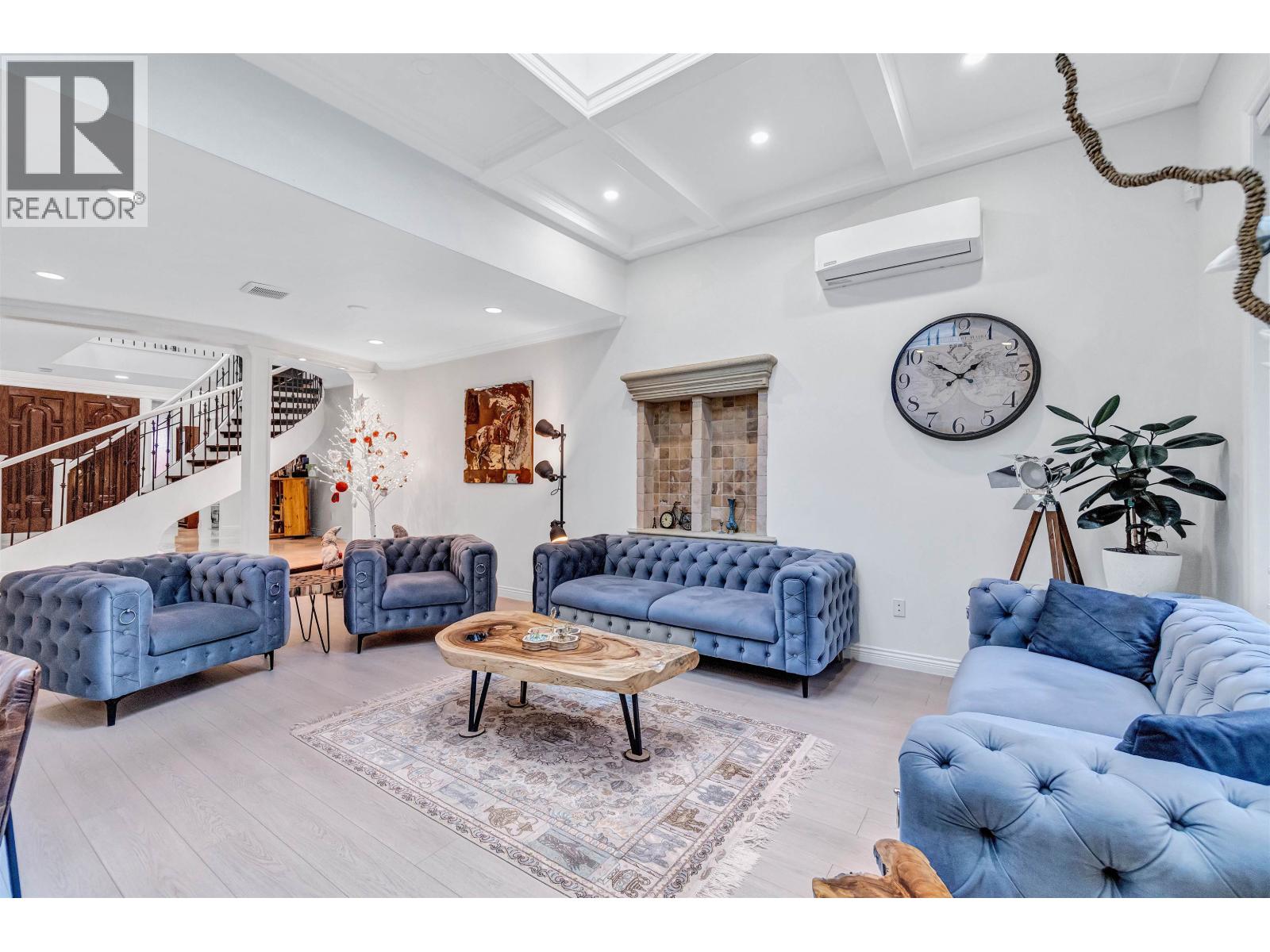 1219 ARBORLYNN DRIVE, North Vancouver