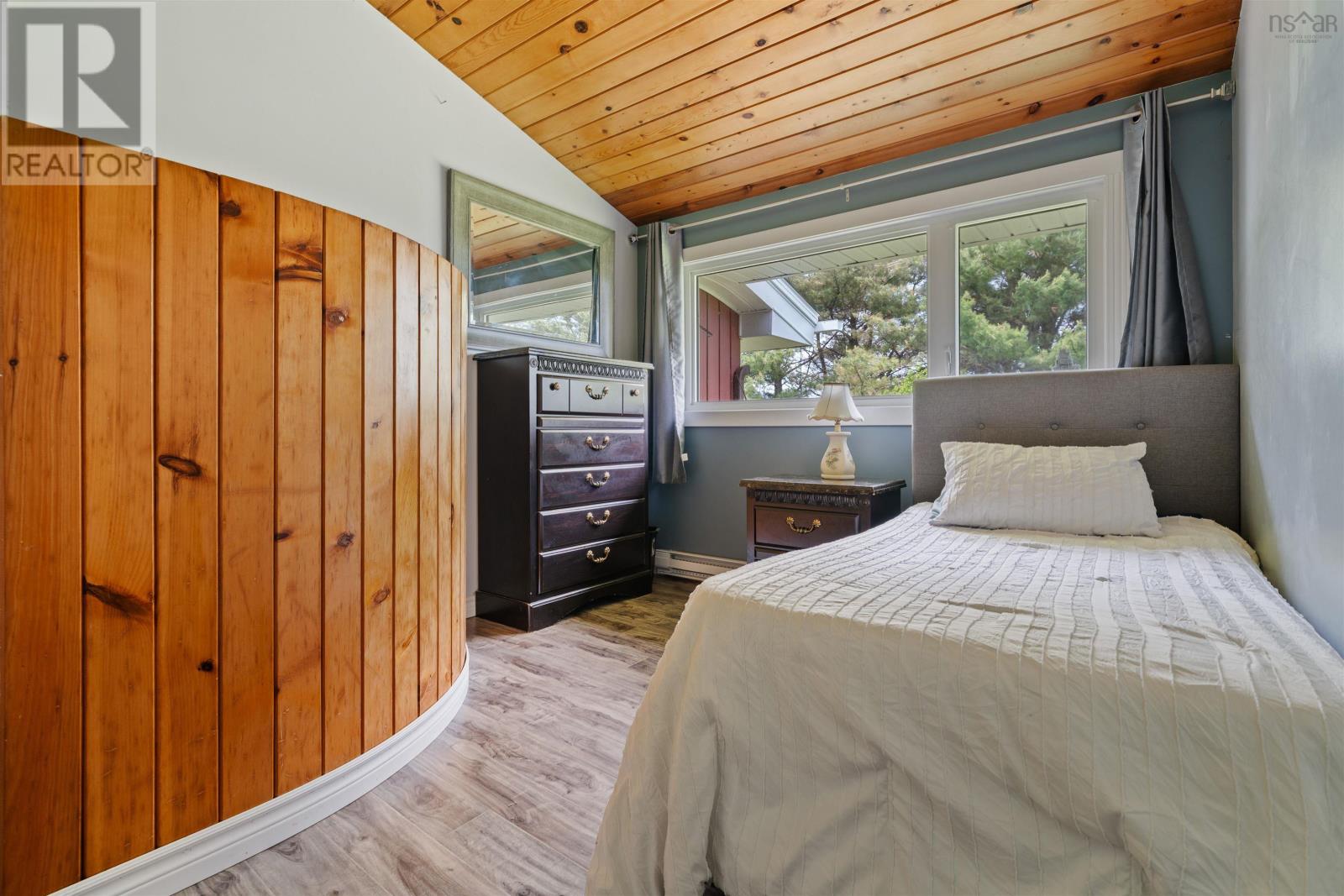 Property 26 of 49 of 393 Shore Road