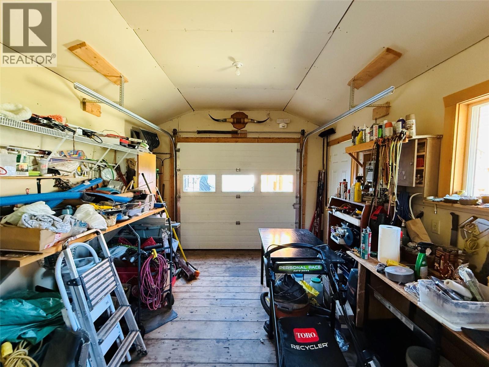 940 313TH DRIVE - 56