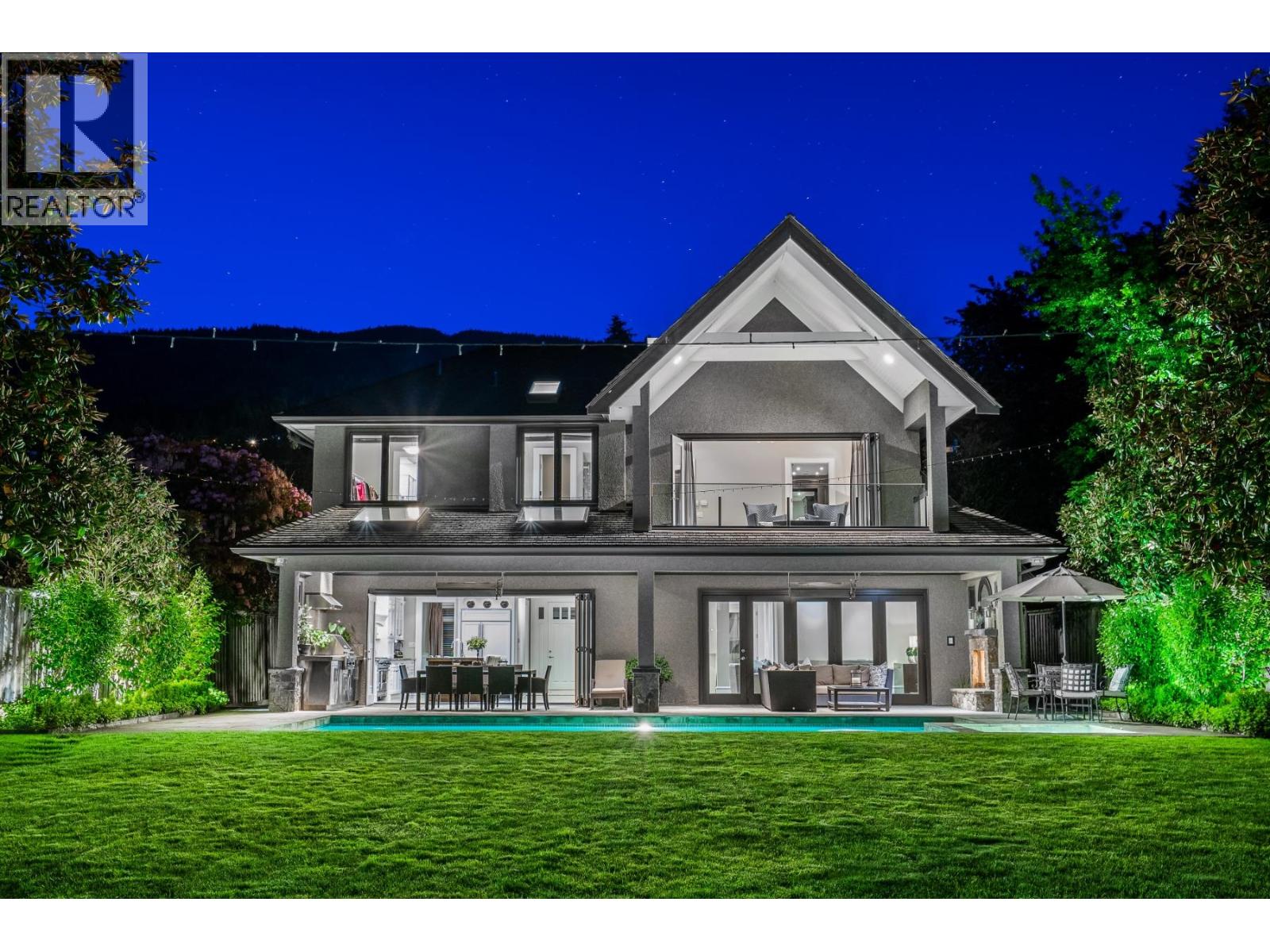 2312 KINGS AVENUE, West Vancouver