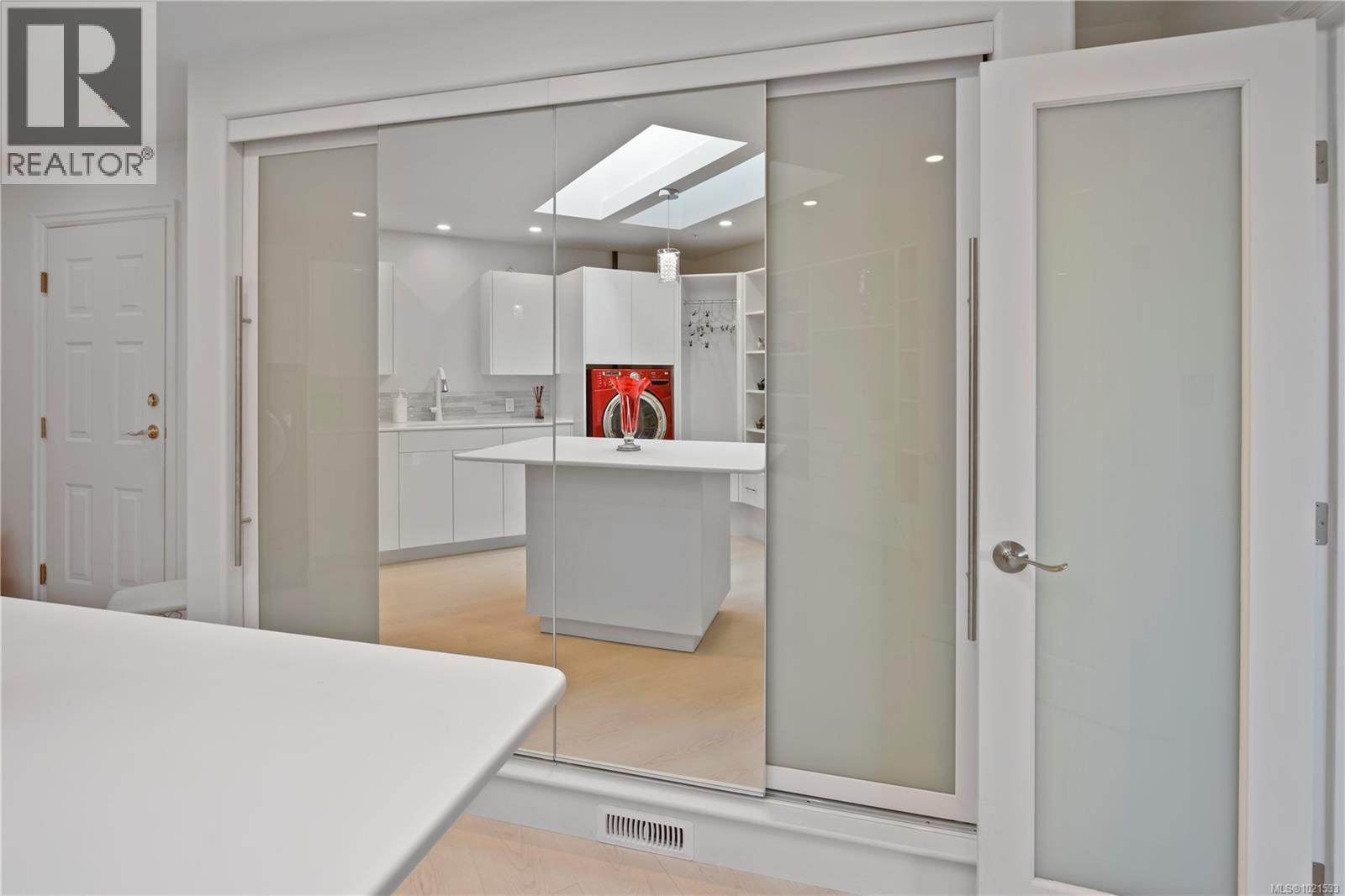 3359 Edgewood Dr, Nanaimo